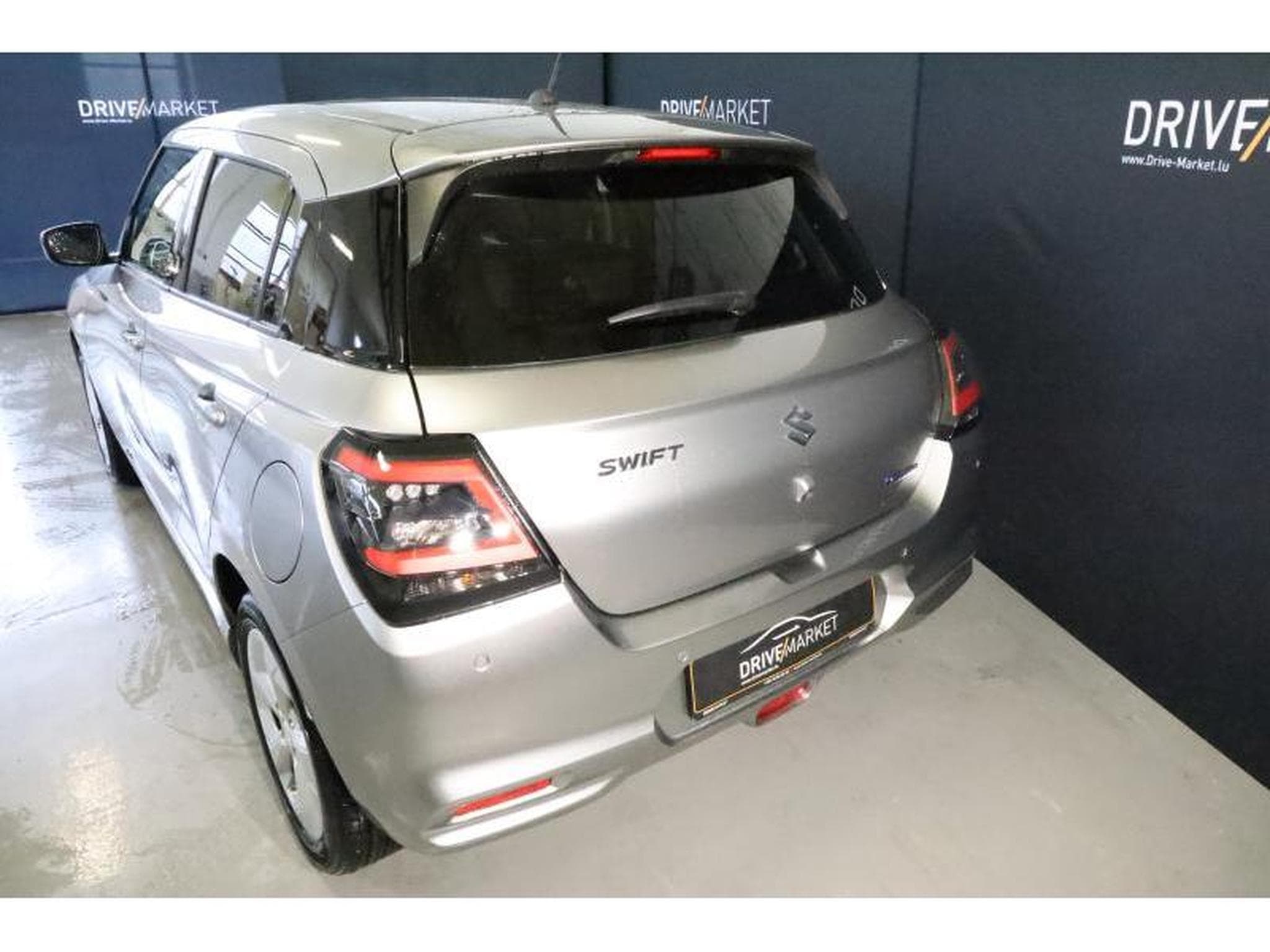 Suzuki Swift GL+ (2026) - Photo 20