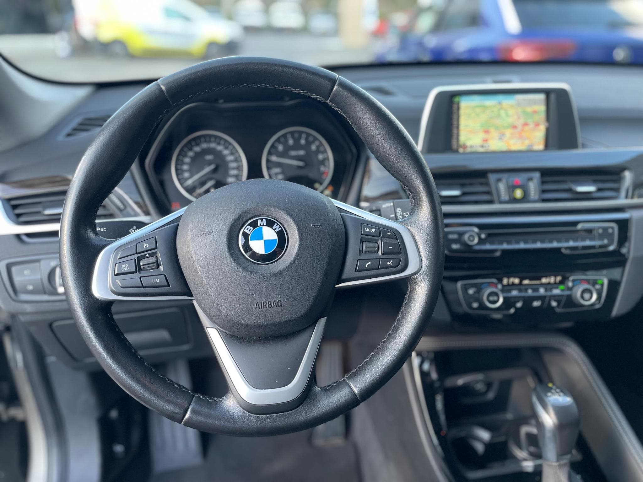 BMW X1 20i xDrive XLine Auto (2016) - Photo 8