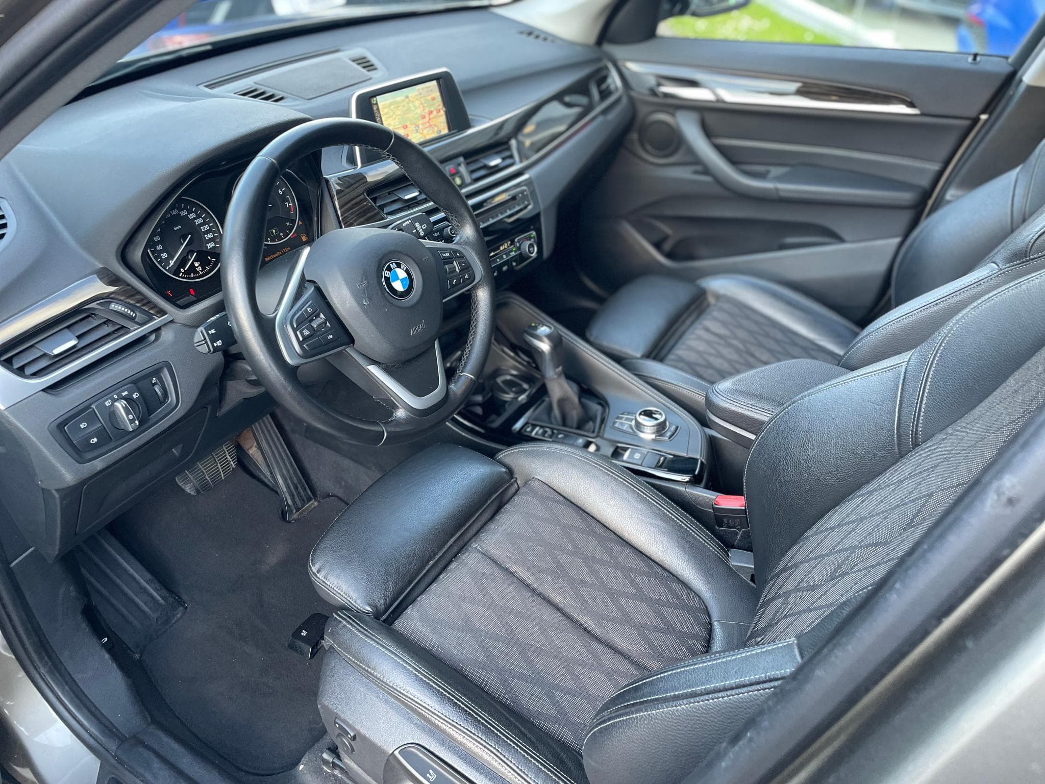 BMW X1 20i xDrive XLine Auto (2016) - Photo 6