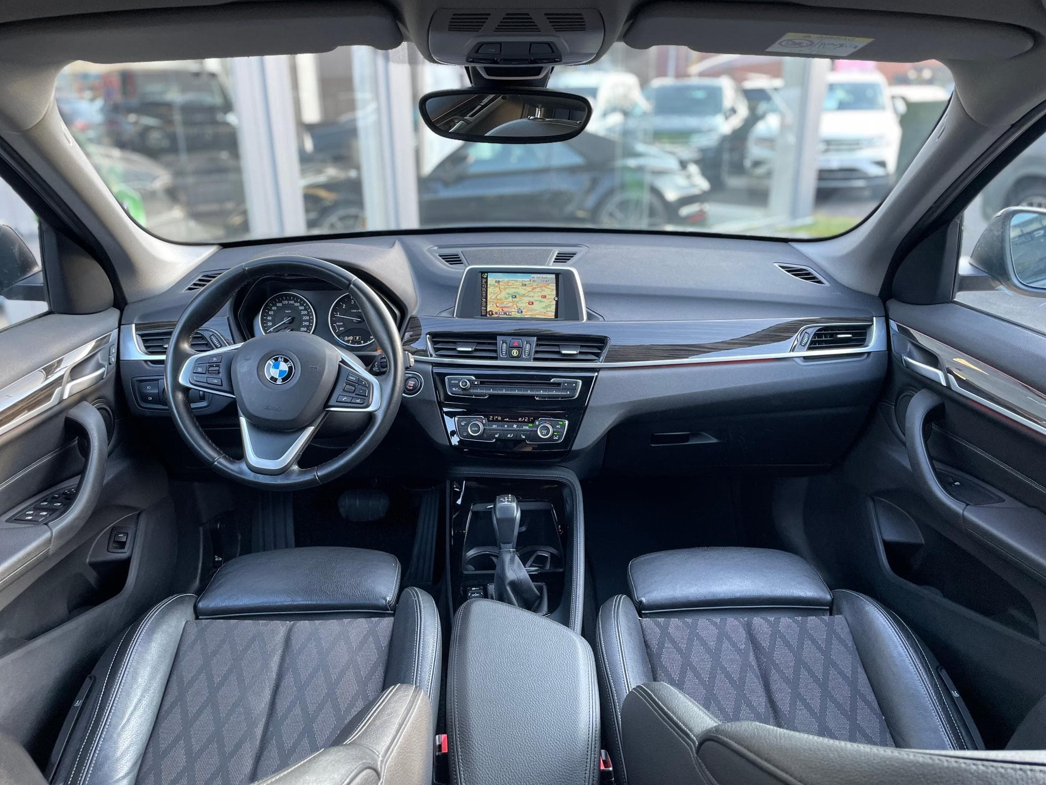 BMW X1 20i xDrive XLine Auto (2016) - Photo 13
