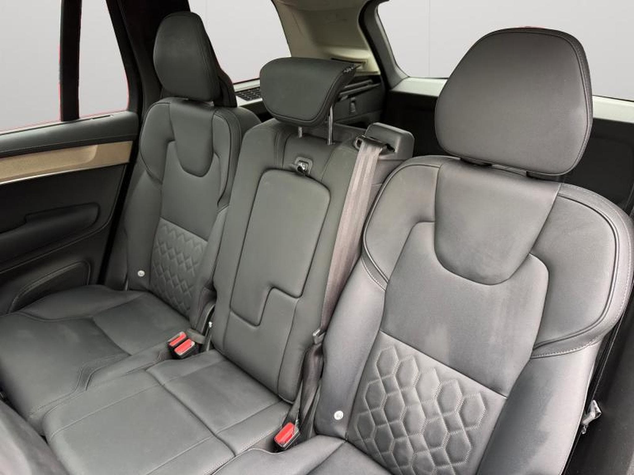 Volvo XC90 T8 Ultra Dark / Hybride (2025) - Photo 22