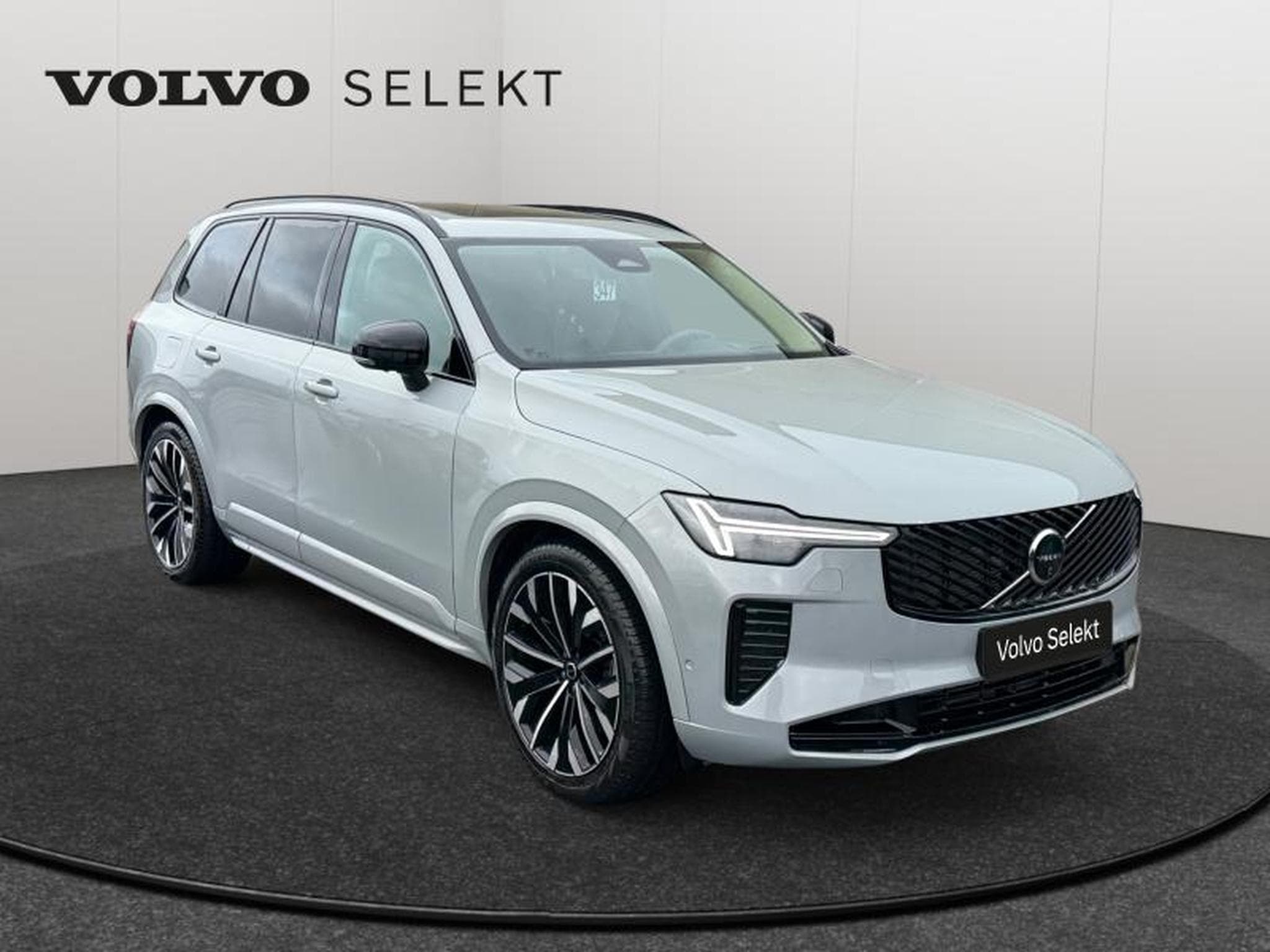 Volvo XC90 T8 Ultra Dark / Hybride (2025) - Photo 37