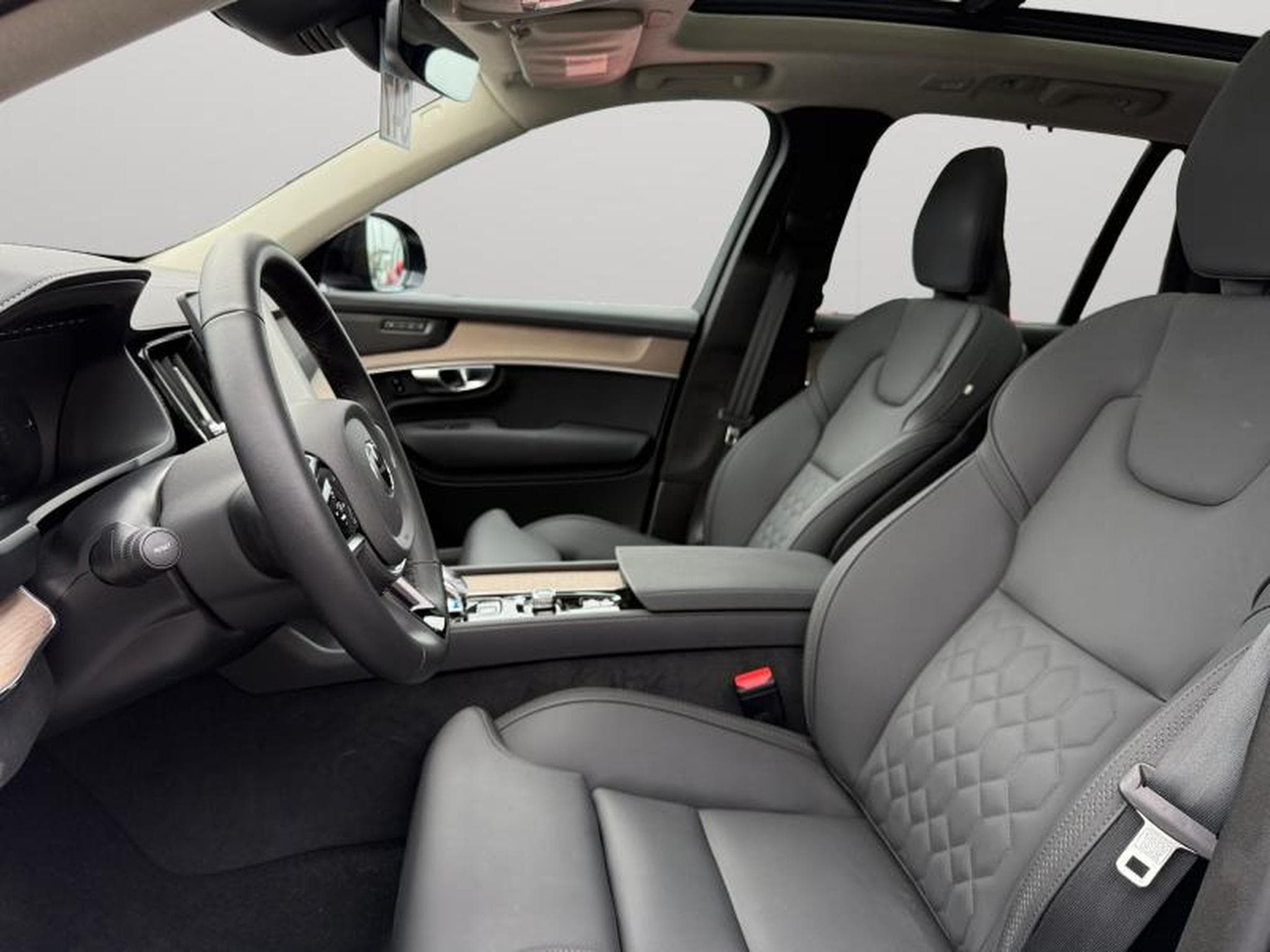 Volvo XC90 T8 Ultra Dark / Hybride (2025) - Photo 39