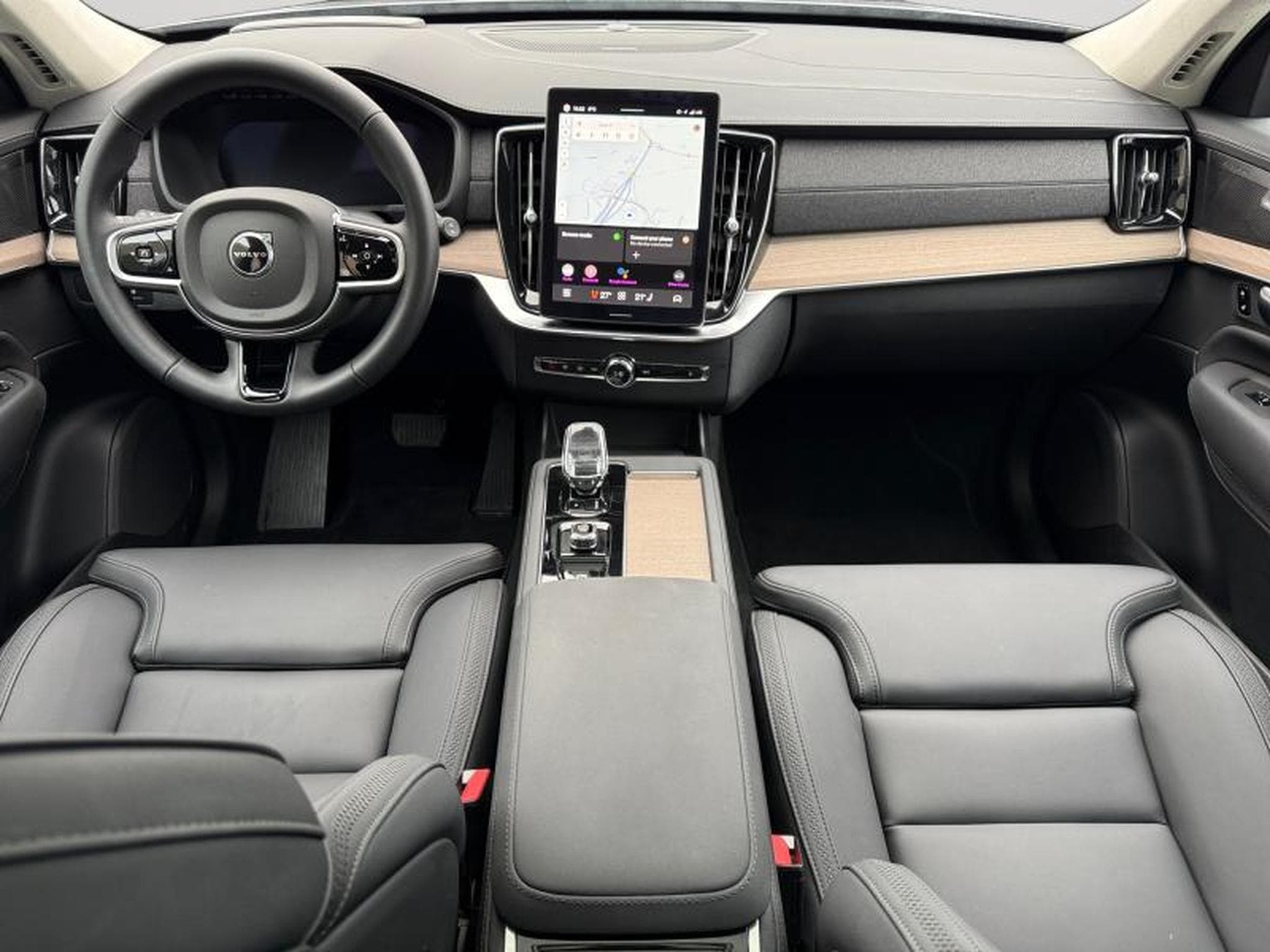Volvo XC90 T8 Ultra Dark / Hybride (2025) - Photo 40