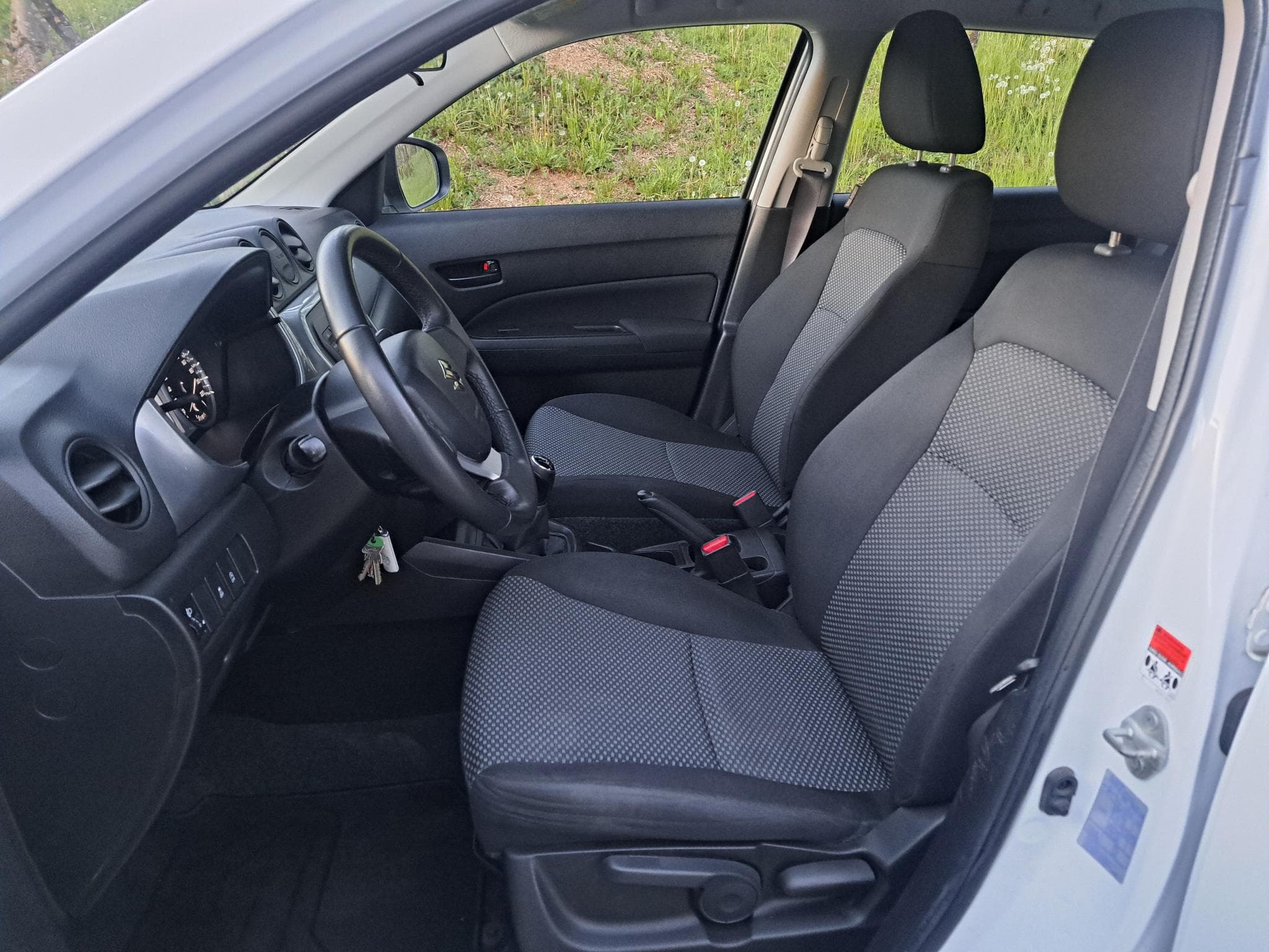 Suzuki Vitara 1.6i 4x2 120CV (2017) - Photo 13