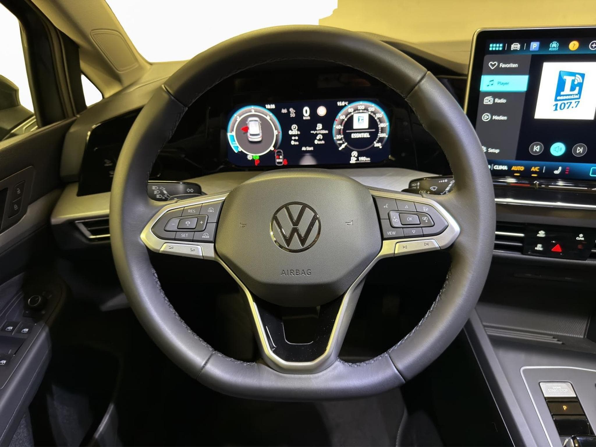 VW Golf LIFE (2026) - Photo 10
