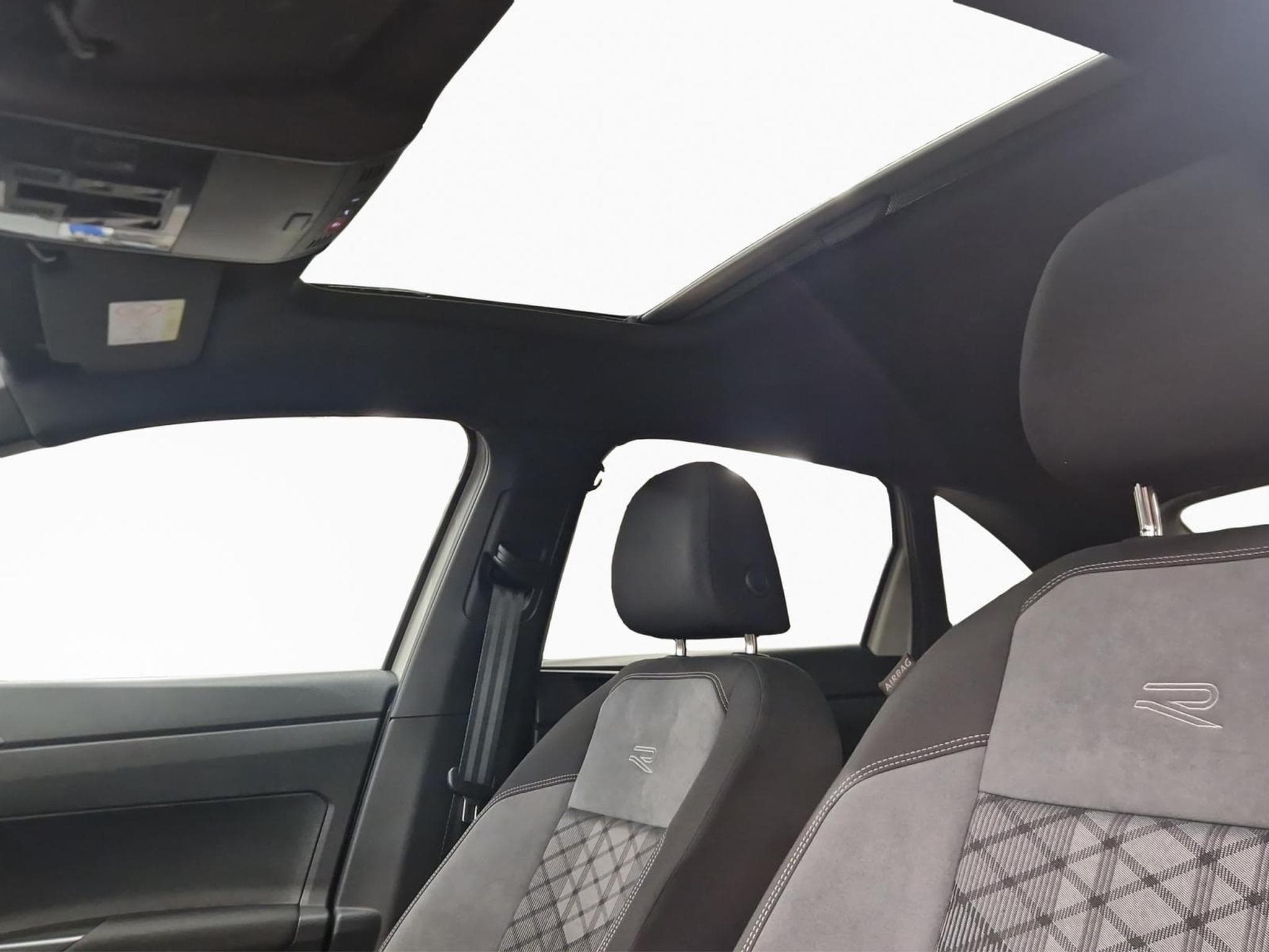 VW Taigo R-LINE (2024) - Photo 15