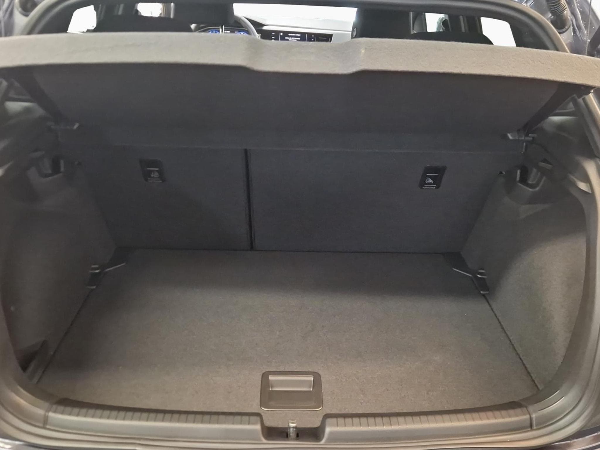 VW Polo R-LINE (2026) - Photo 16