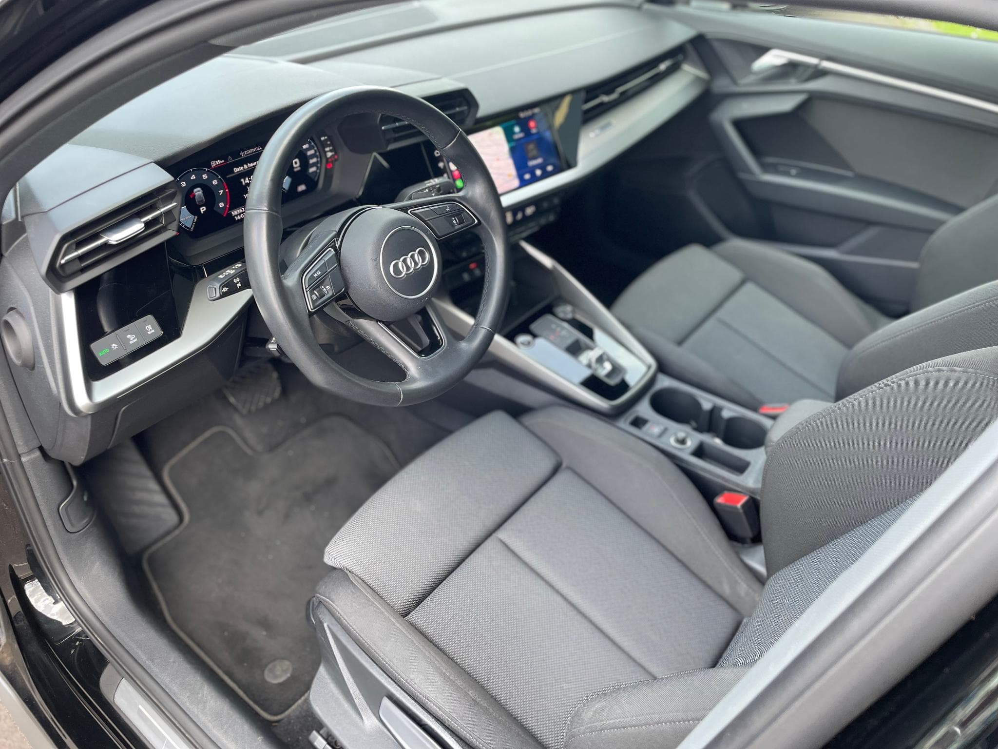 Audi A3 Sportback 35 TFSI S-tronic S line (2022) - Photo 6