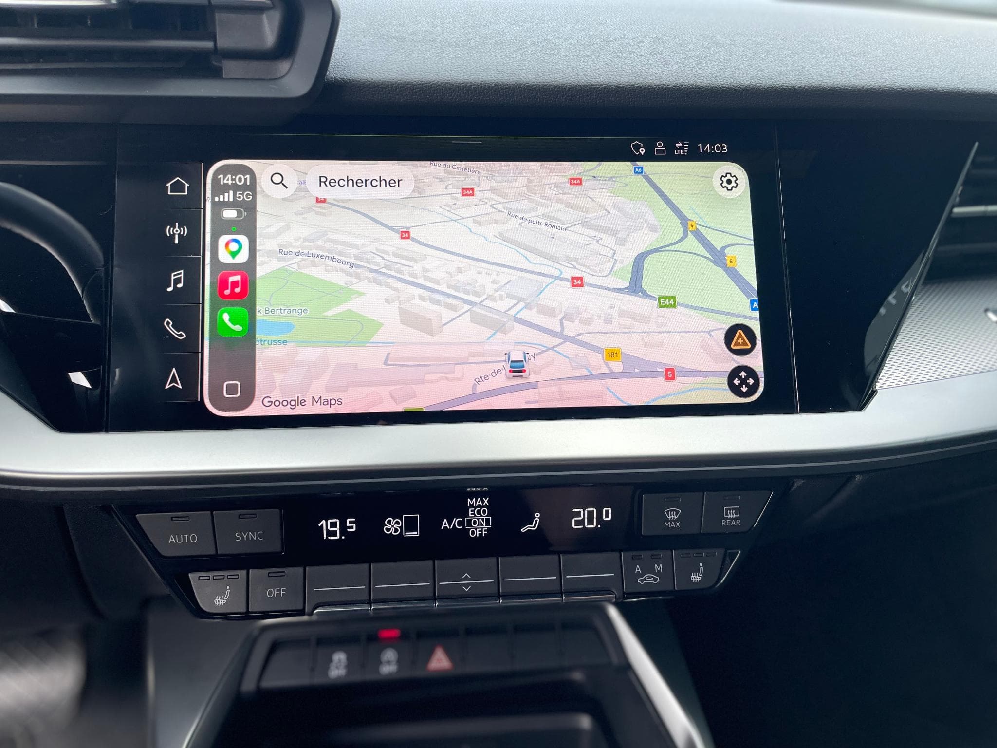 Audi A3 Sportback 35 TFSI S-tronic S line (2022) - Photo 9
