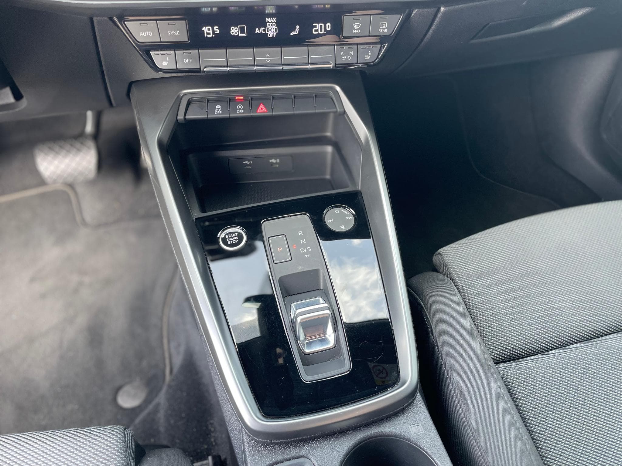Audi A3 Sportback 35 TFSI S-tronic S line (2022) - Photo 10