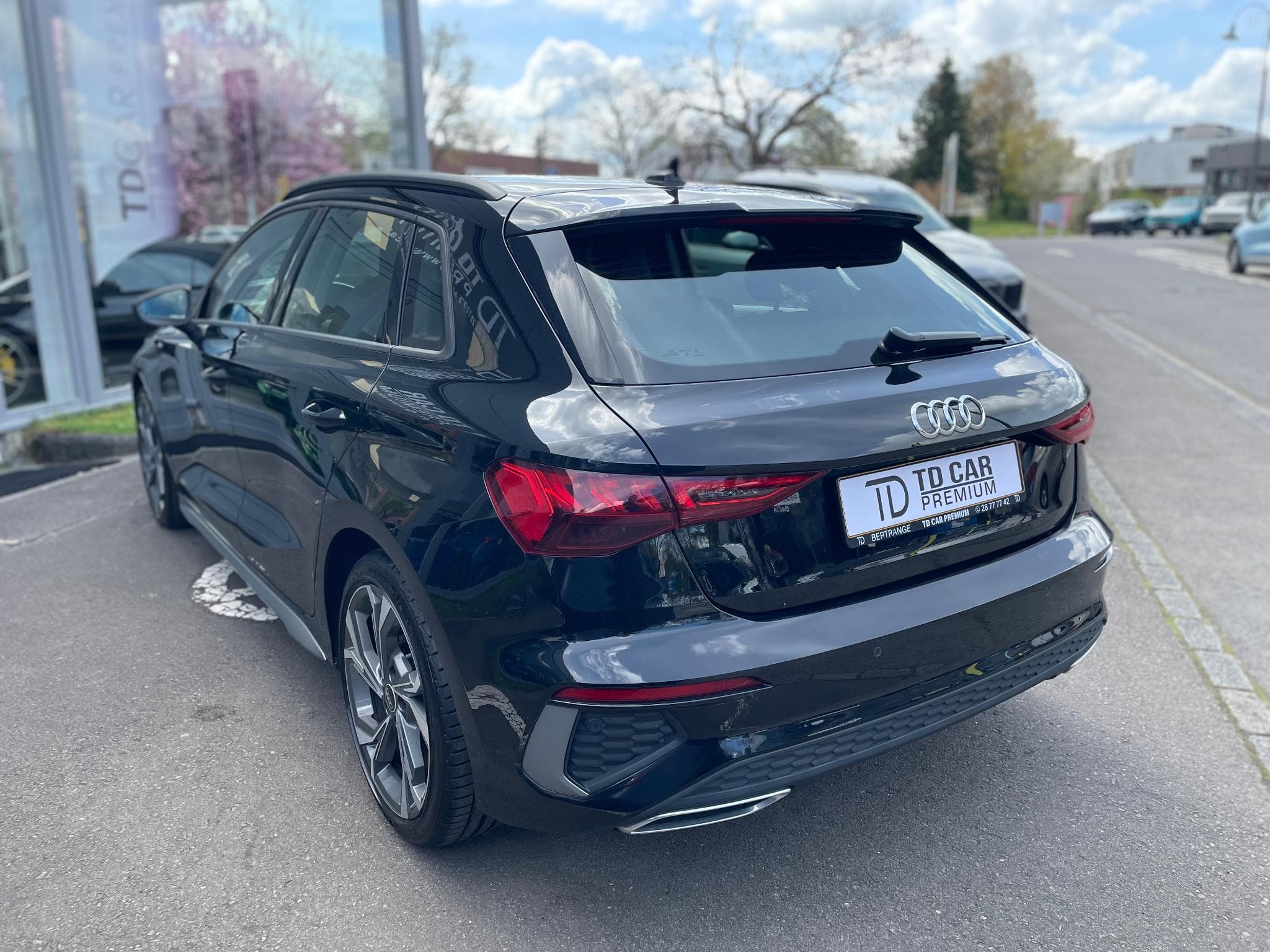 Audi A3 Sportback 35 TFSI S-tronic S line (2022) - Photo 13
