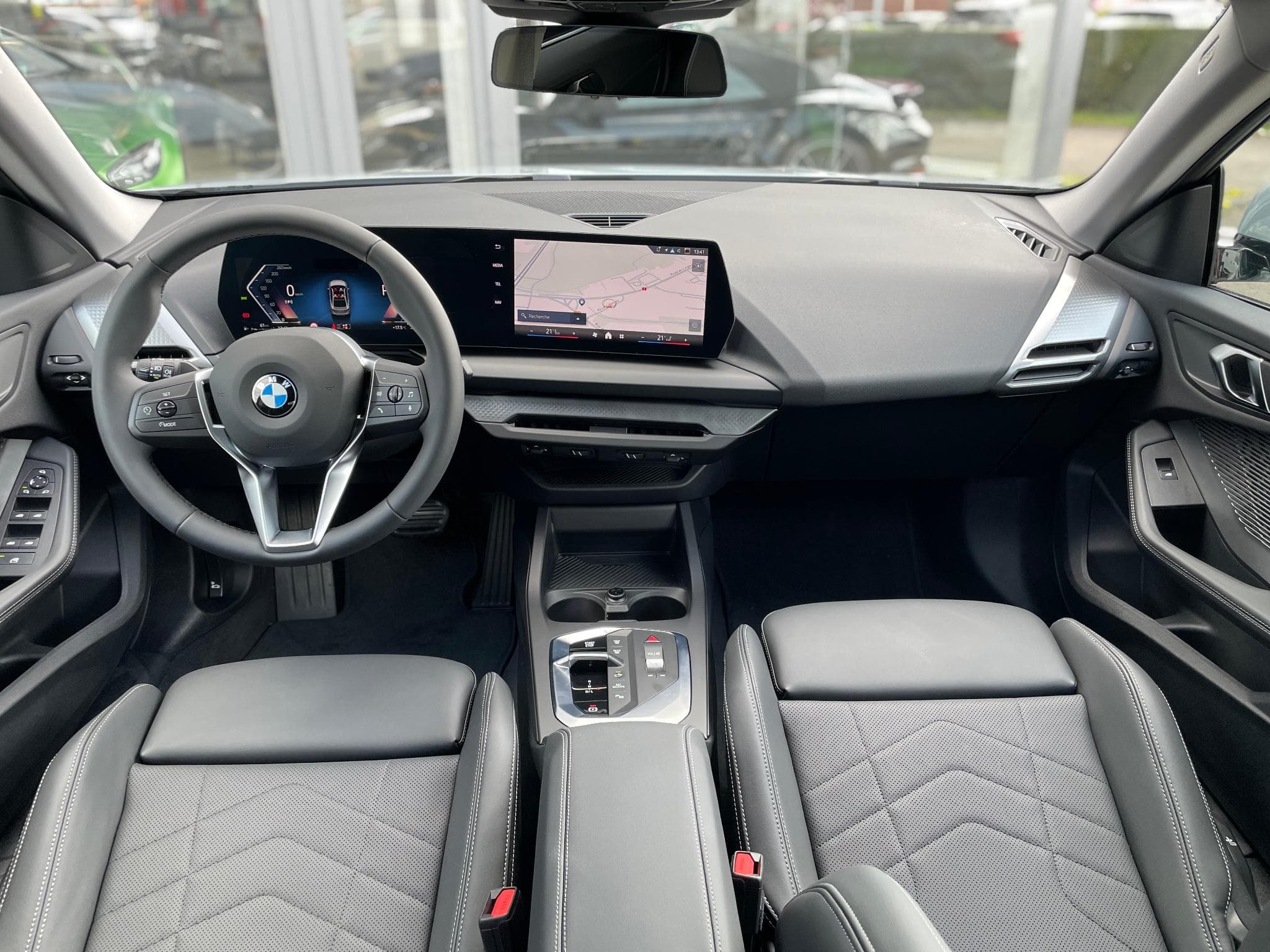 BMW 220i Gran Coupé i Pack M Auto (2026) - Photo 13