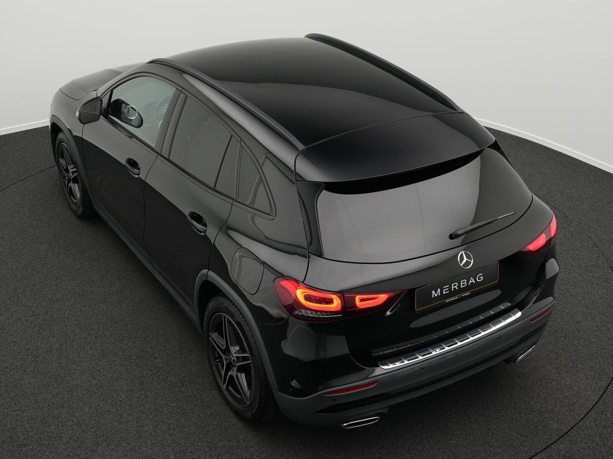 Mercedes GLA 180 AMG-Line LED+Kamera+Night+AHK+19" (2020) - Photo 11