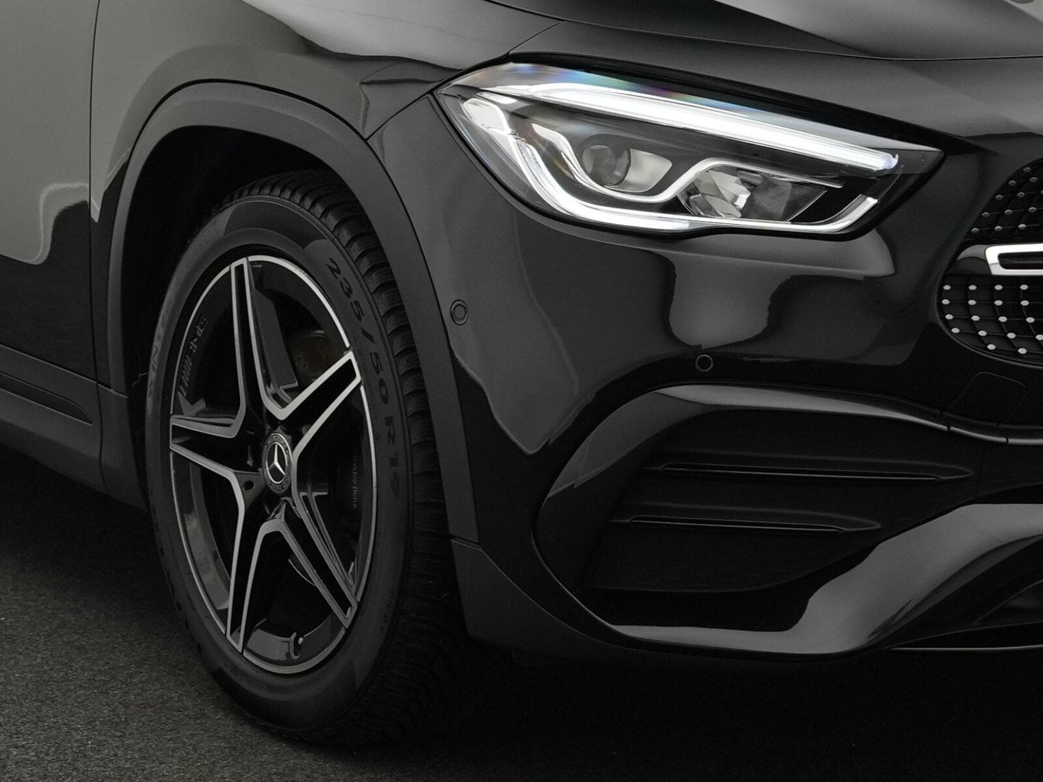 Mercedes GLA 180 AMG-Line LED+Kamera+Night+AHK+19" (2020) - Photo 7