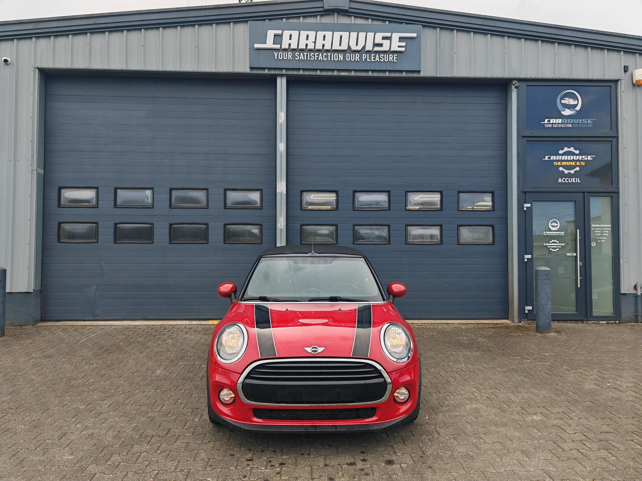 Mini Cooper 1.5 essence (2017) - Photo 2
