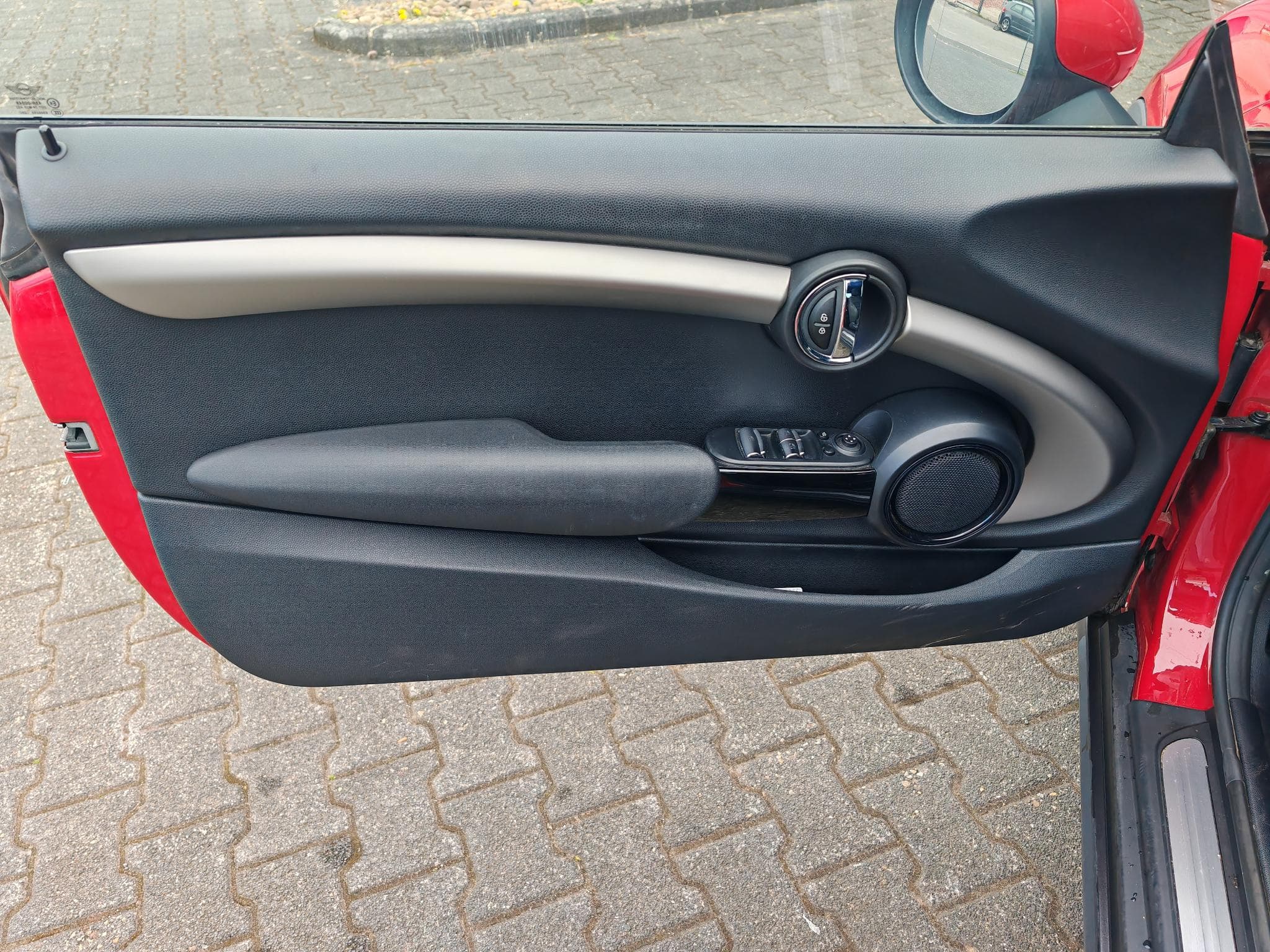 Mini Cooper 1.5 essence (2017) - Photo 7
