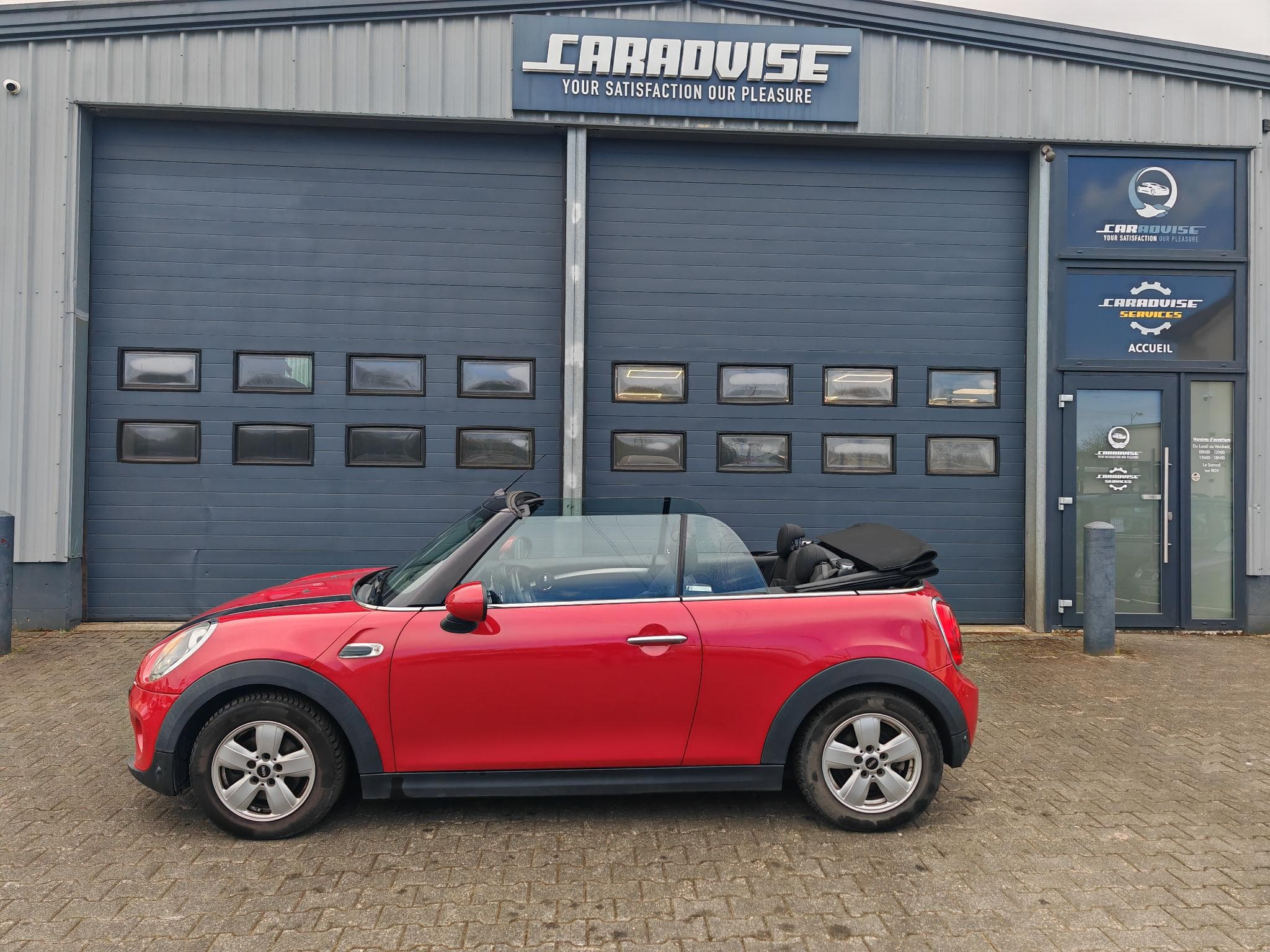 Mini Cooper 1.5 essence (2017) - Photo 11