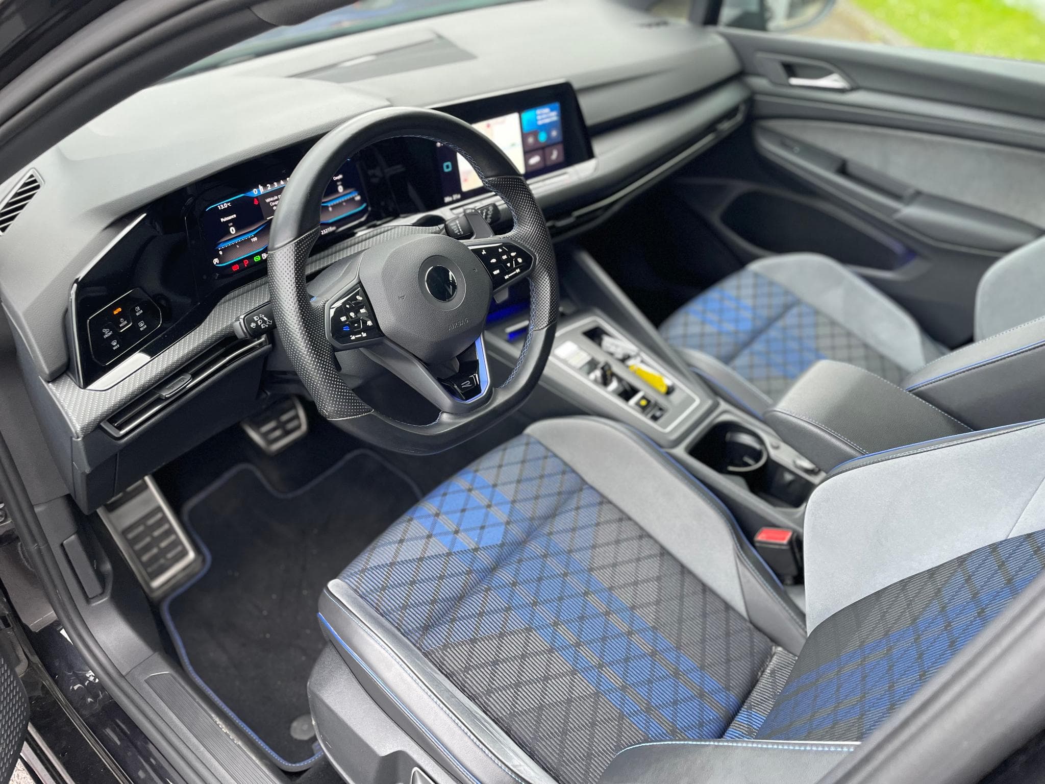 VW Golf 8 R DSG 4Motion Performance (2021) - Photo 6