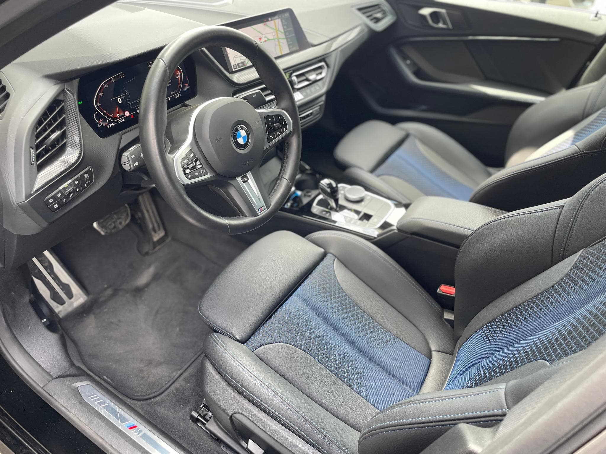 BMW 218 Gran Coupé i Pack M Auto (2024) - Photo 6