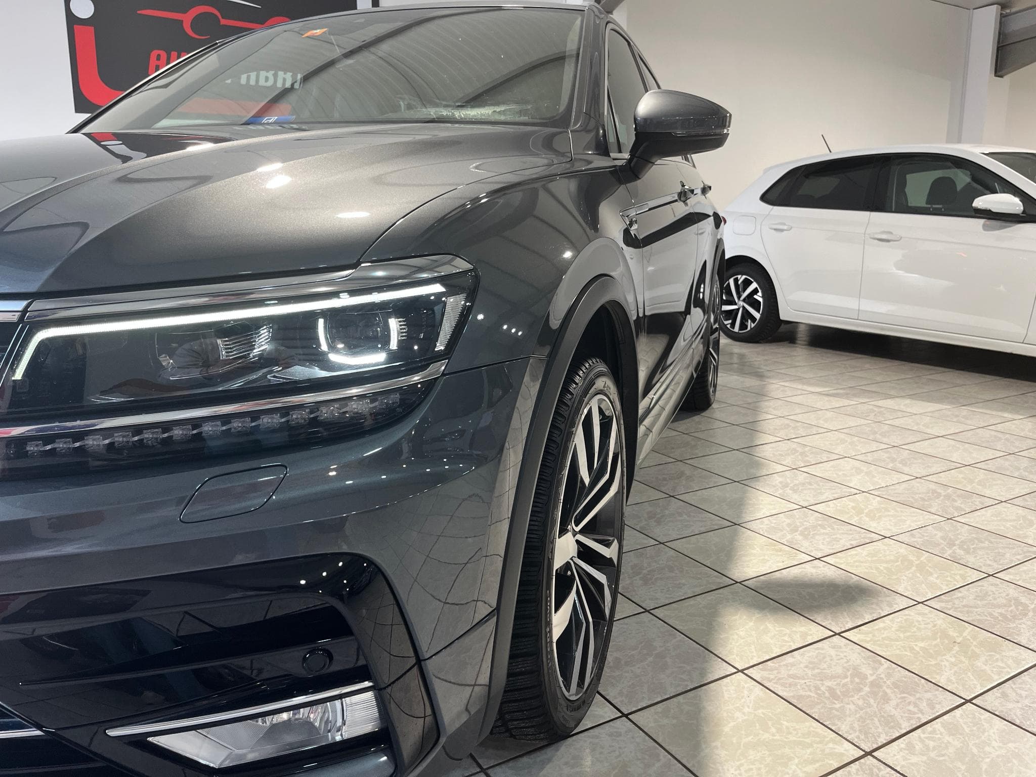 VW Tiguan 2.0 BI-TDI 240ch R-Line 4Motion DSG CARPLAY (2017) - Photo 8