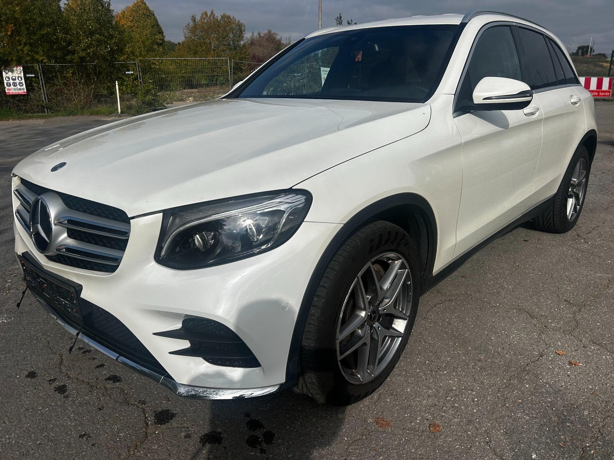 Mercedes GLC 250 AMG 4 MATIC (2019) - Photo 2
