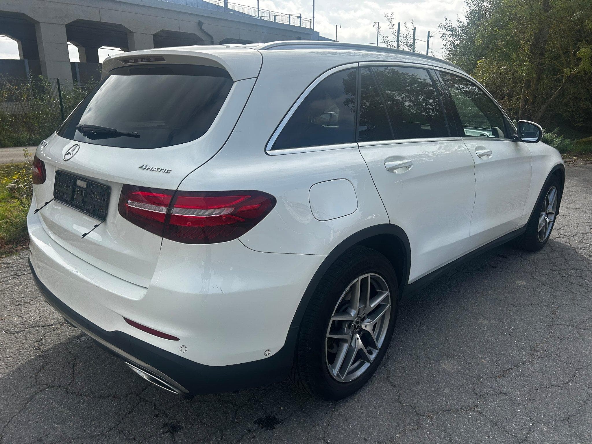 Mercedes GLC 250 AMG 4 MATIC (2019) - Photo 6