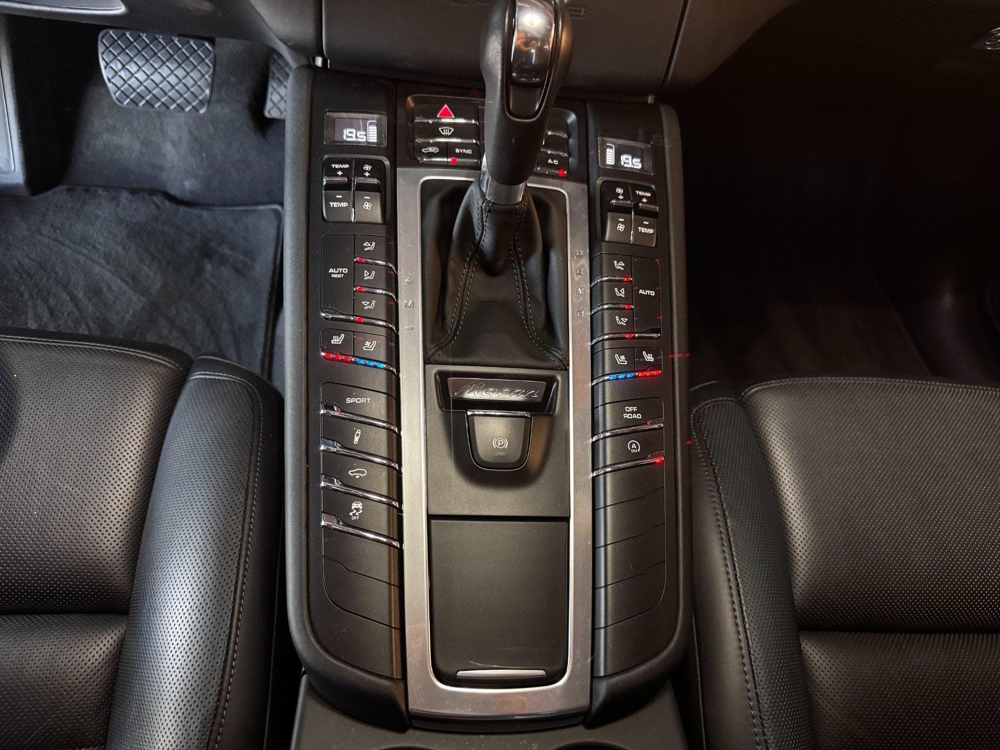 Porsche Macan Turbo (2014) - Photo 10