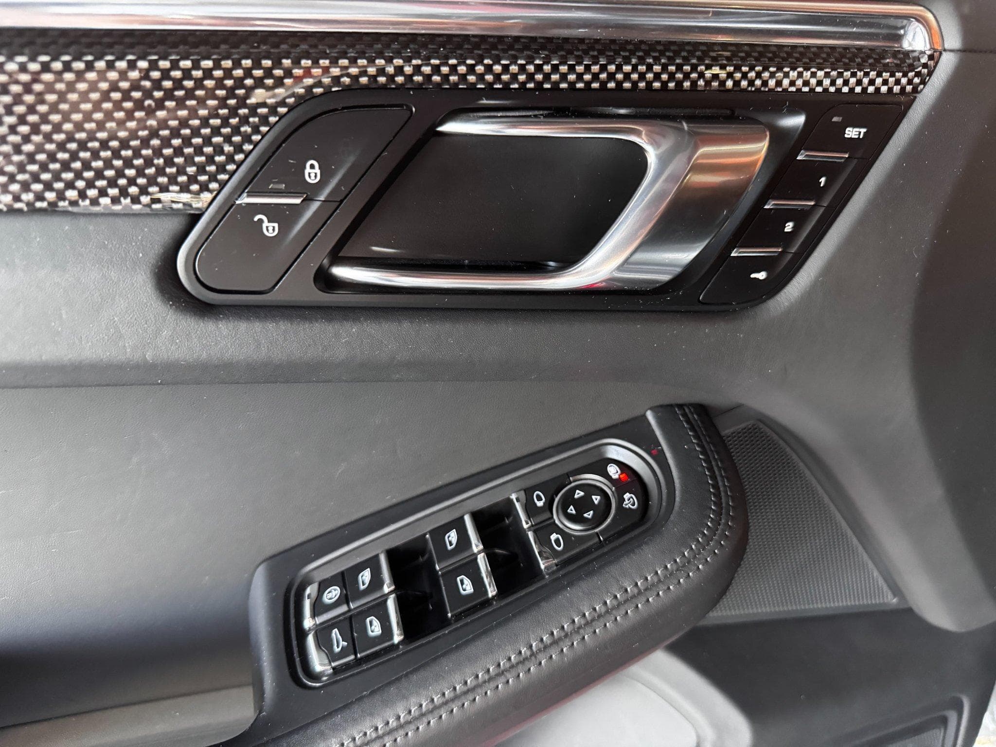 Porsche Macan Turbo (2014) - Photo 11