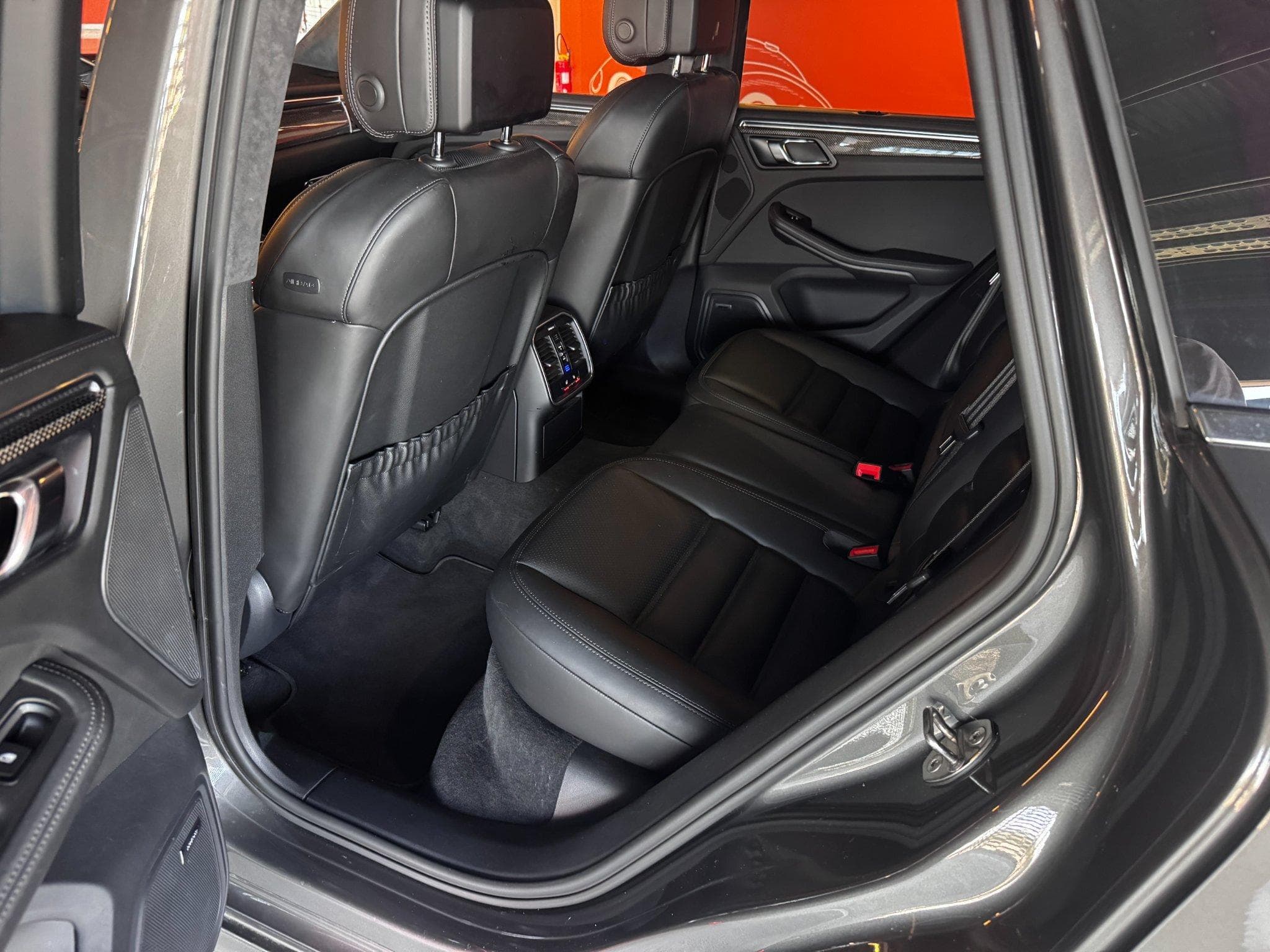Porsche Macan Turbo (2014) - Photo 12