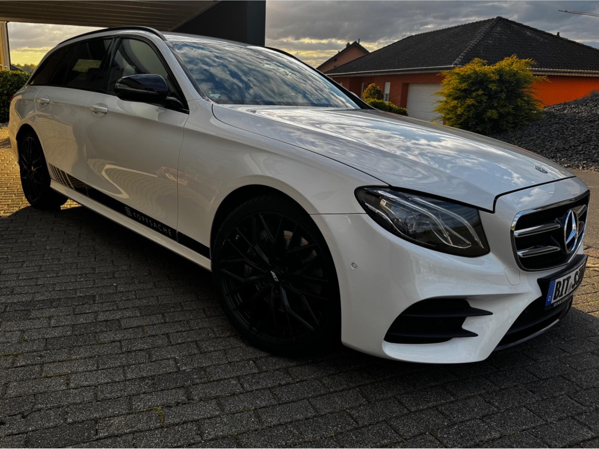 Mercedes E 400 AMG-Line (2019) - Photo 1