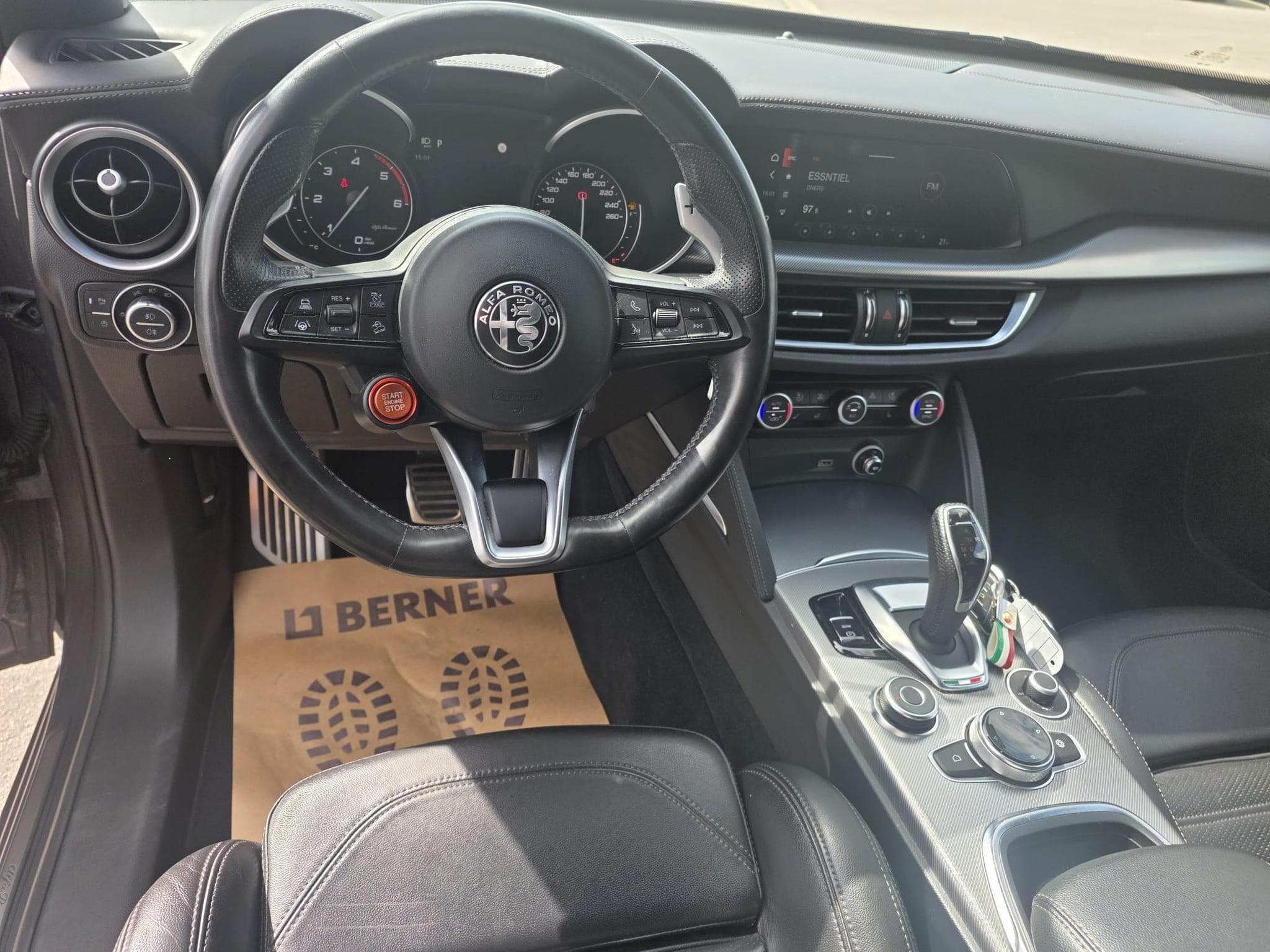 Alfa-Romeo Stelvio VELOCE 2.2 210 CV Q4 (2021) - Photo 8