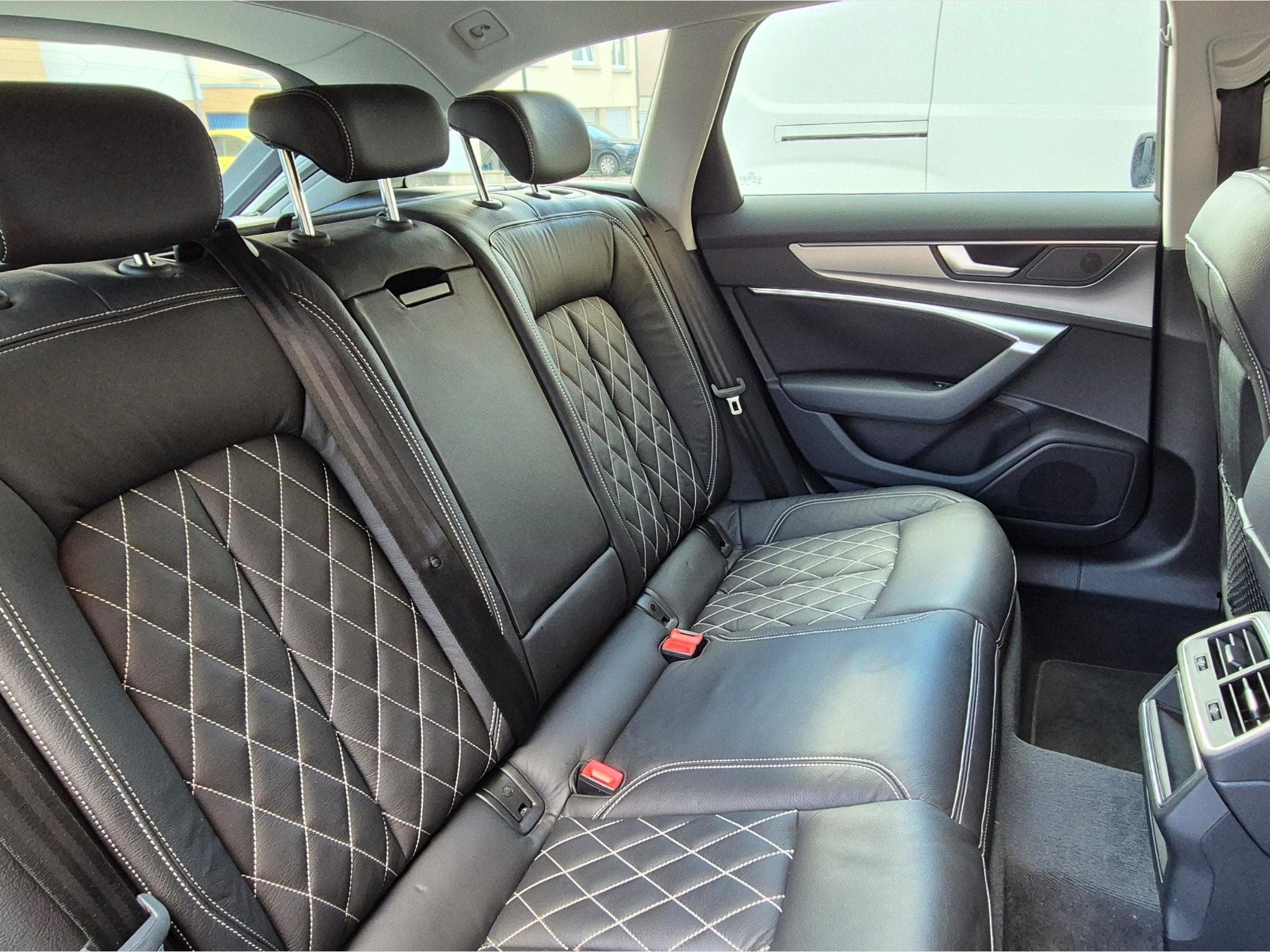 Audi A6 4.00 TDI S-tronic (2022) - Photo 5