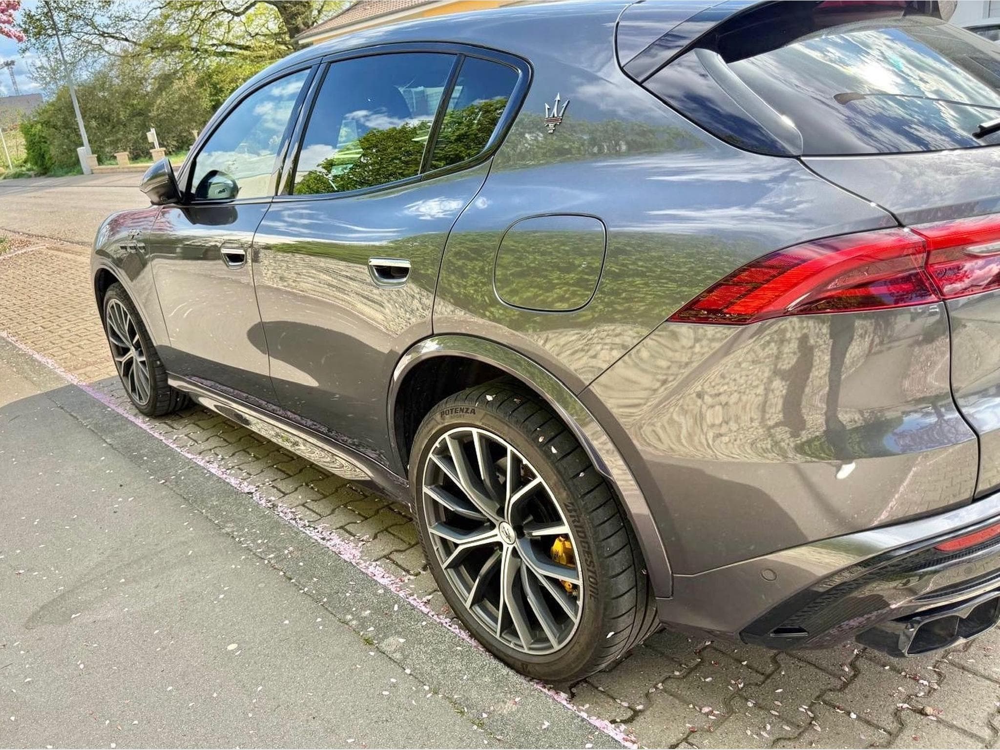 Maserati Grecale Trofeo (2023) - Photo 10