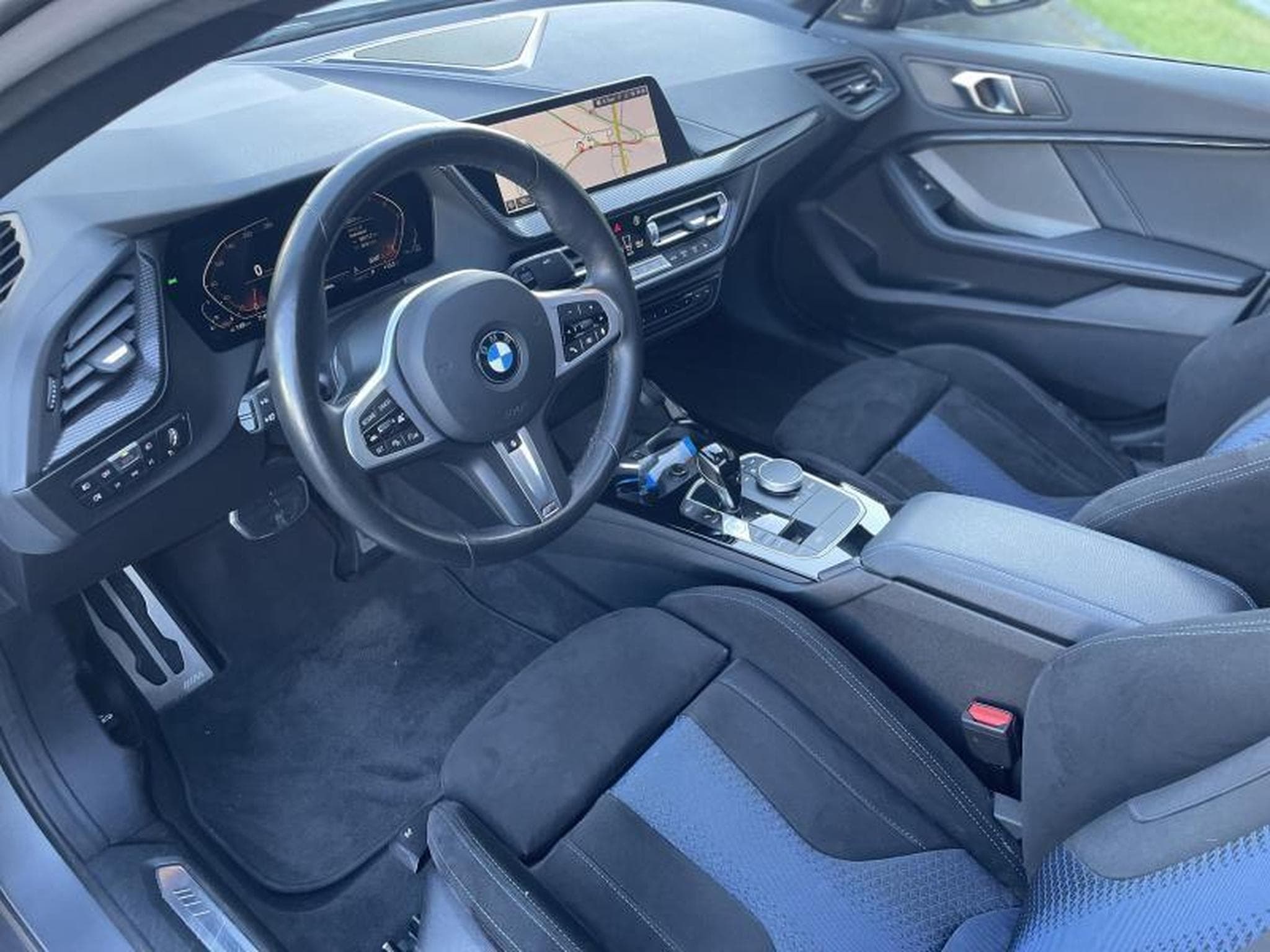 BMW 218 Gran Coupé i Pack M Auto Frozen Grey Toit Ouvrant (2024) - Photo 6