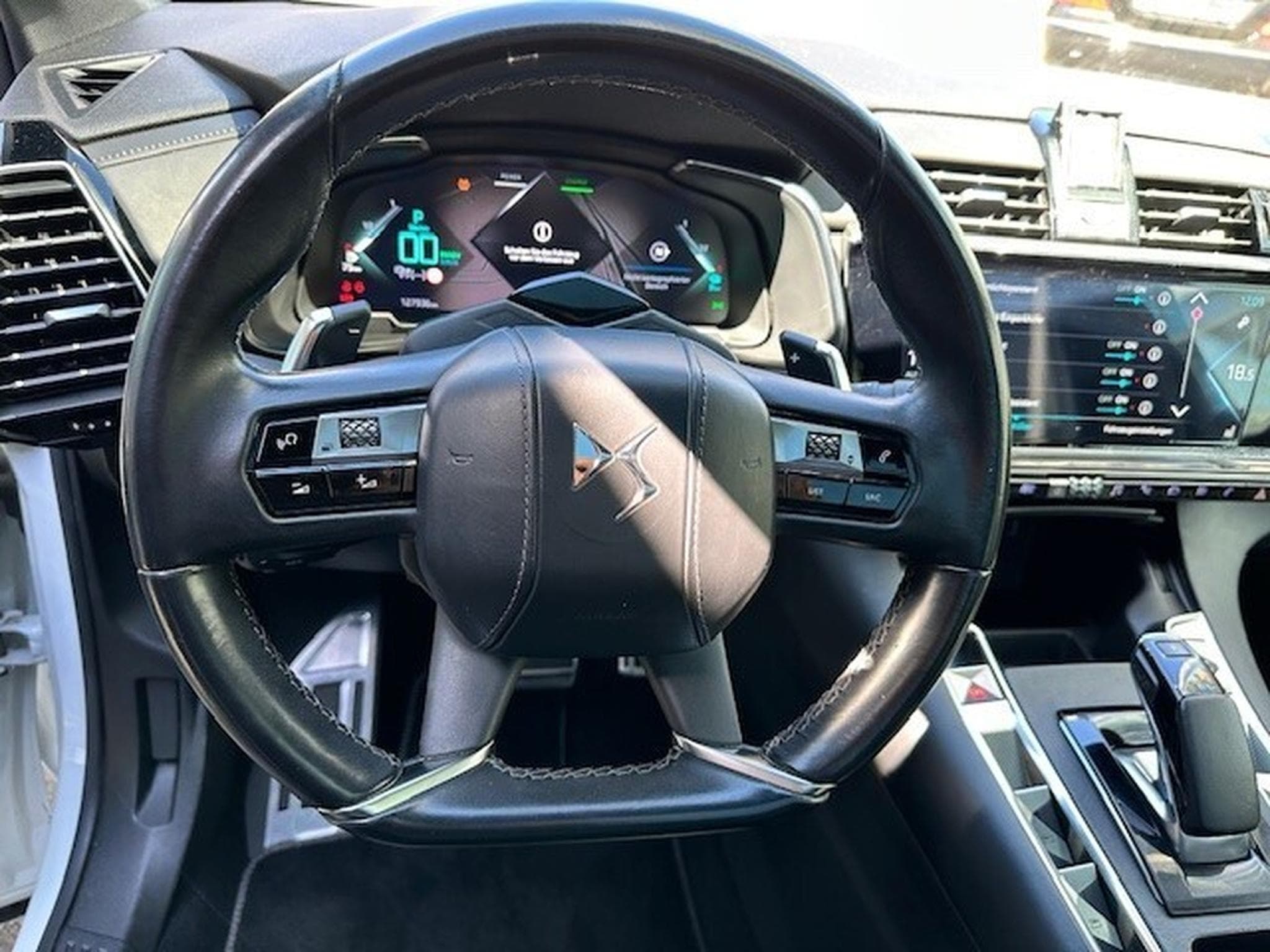 DS Automobiles DS7 Crossback E tense 4x4 300CH OPERA (2021) - Photo 14