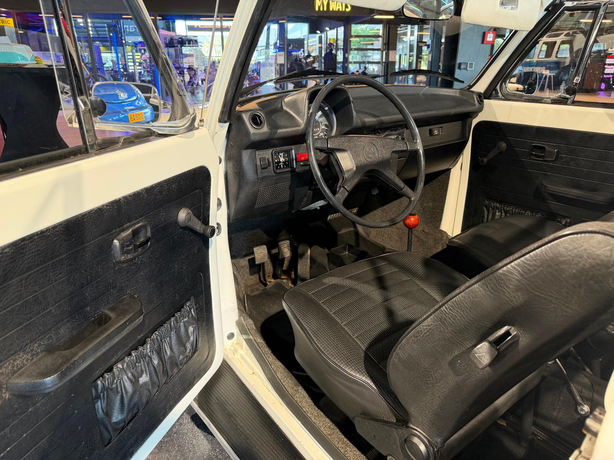 VW Coccinelle 1303 LS 1.6 (1979) - Photo 19