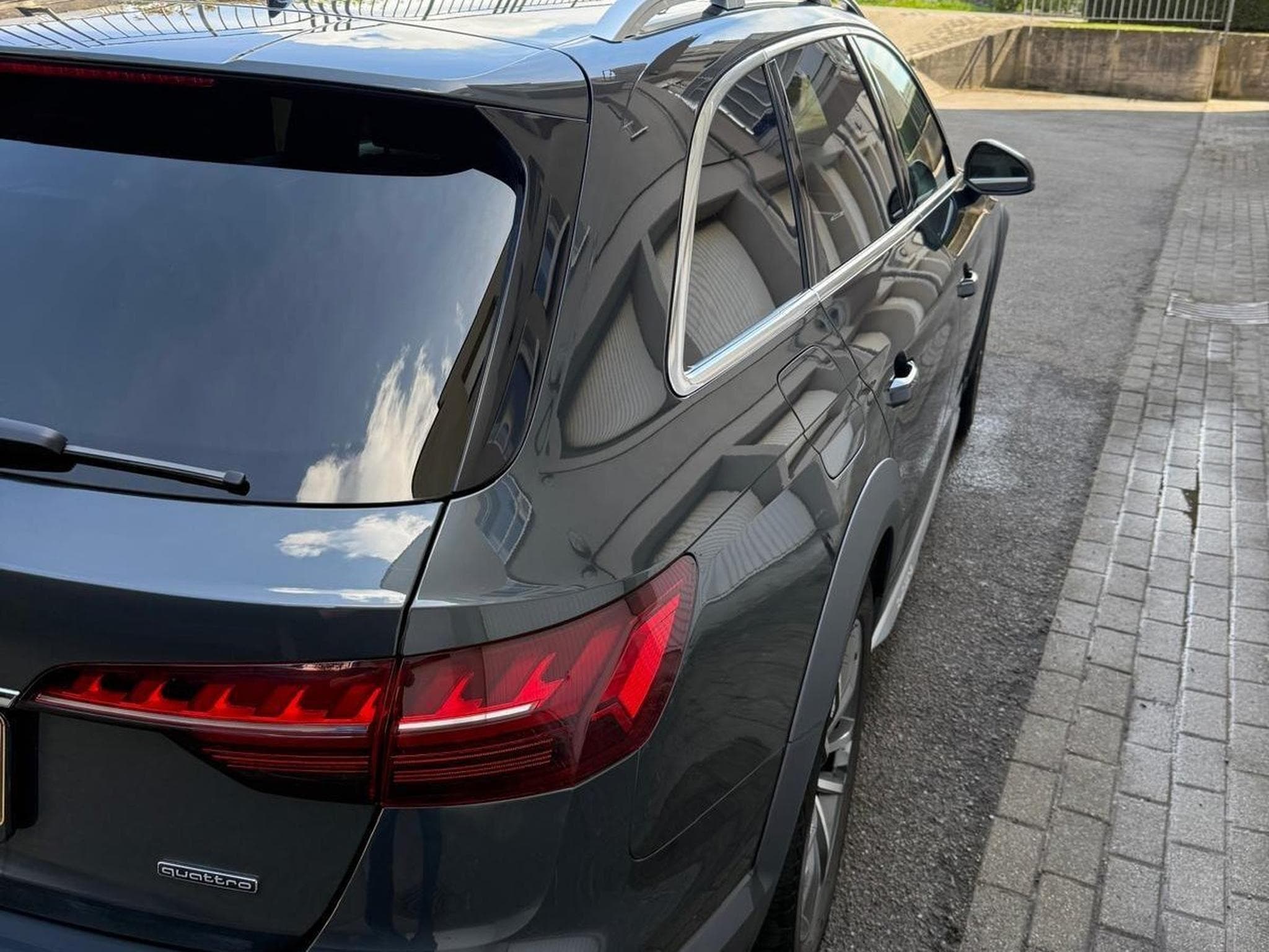 Audi A4 Allroad 45 TDI (2021) - Photo 3