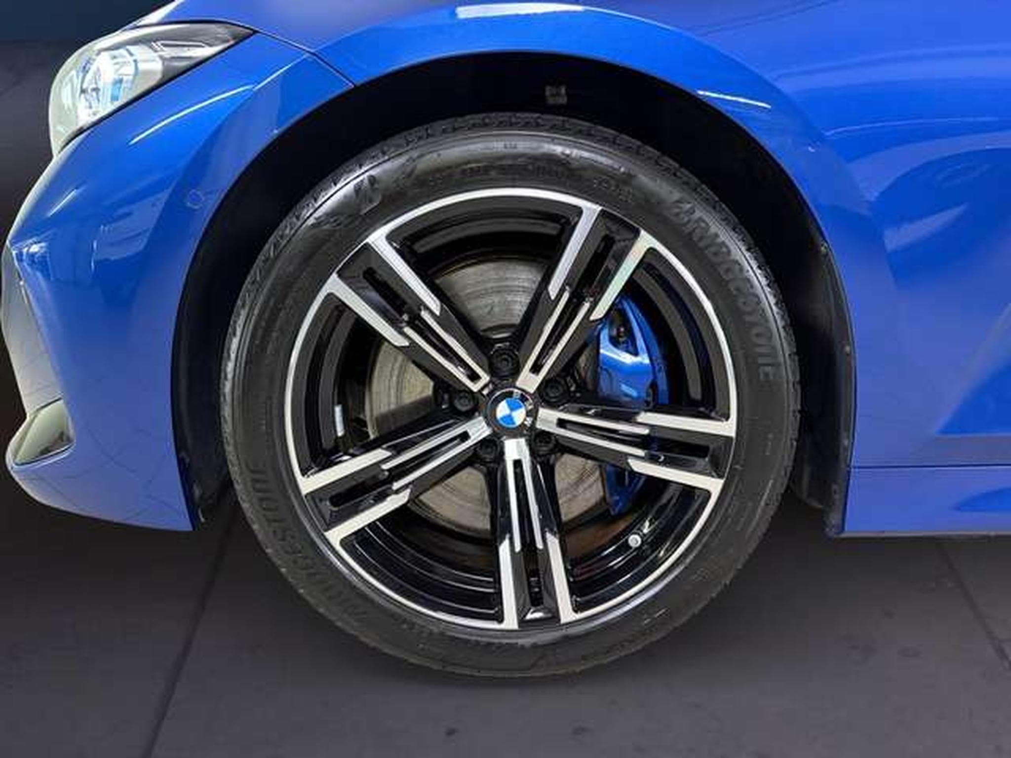 BMW 320 d xDrive Head-Up HiFi DAB LED RFK Shz (2025) - Photo 7