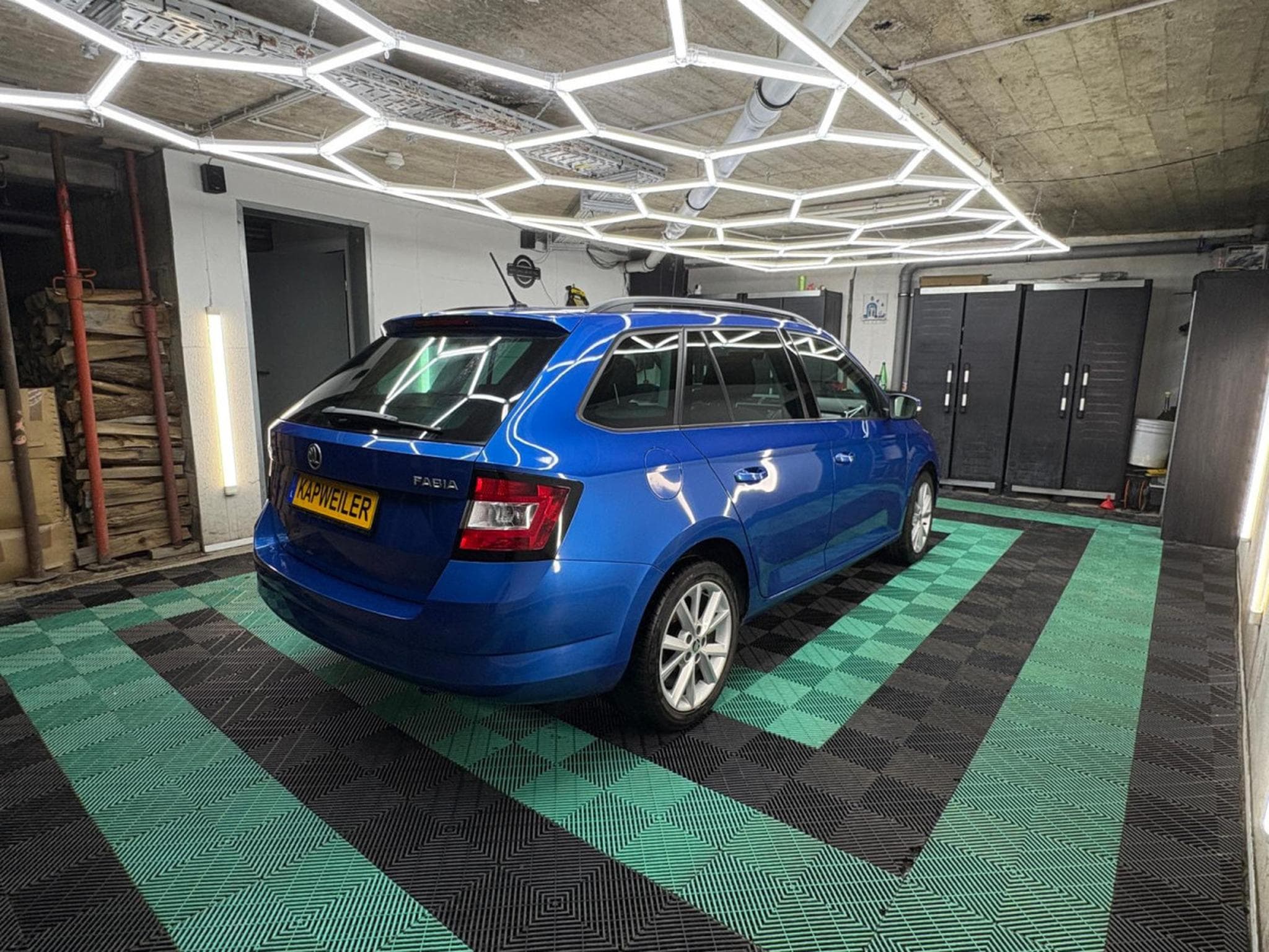 Skoda Fabia JOY1.2 TSI DSG 110 Navi Klima PDC Tempomat Alcantara (2016) - Photo 4