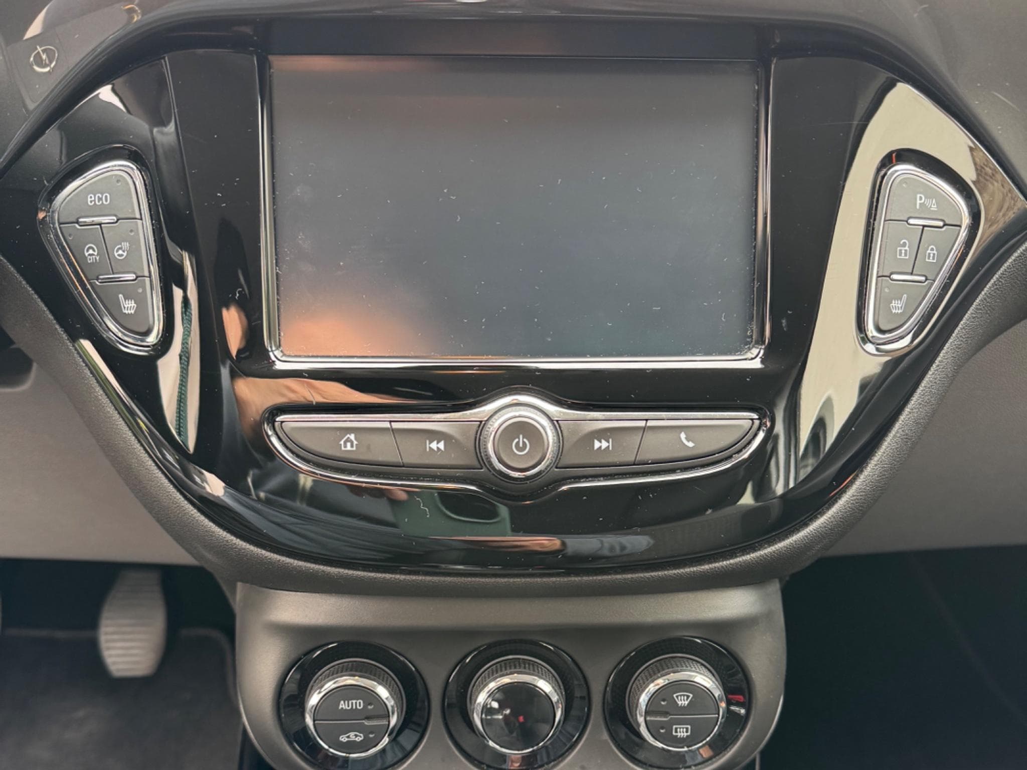 Opel Corsa 1.0 Turbo Start/Stop Innovation (2018) - Photo 6