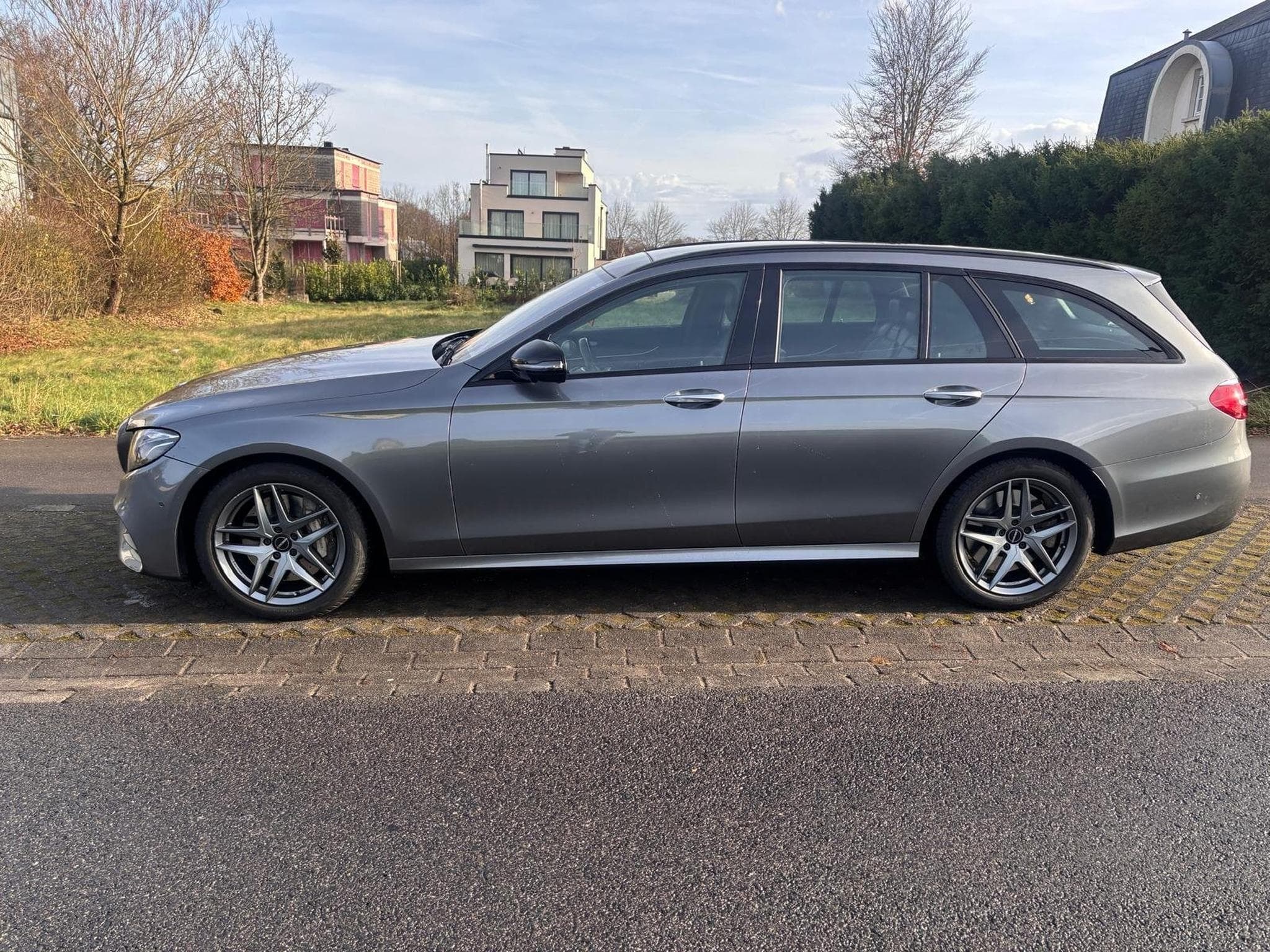 Mercedes E 400 (2017) - Photo 1