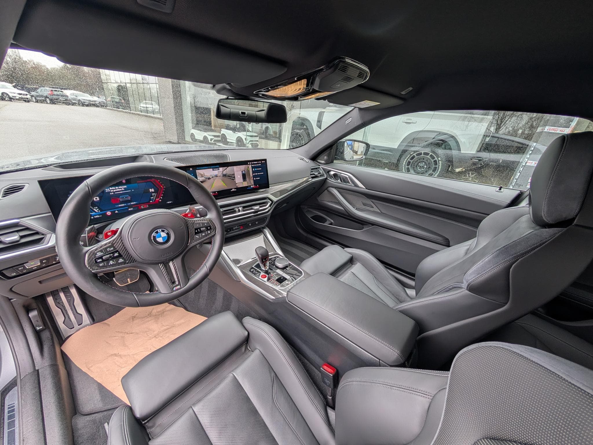 BMW M4 Competition XDrive (2023) - Photo 18
