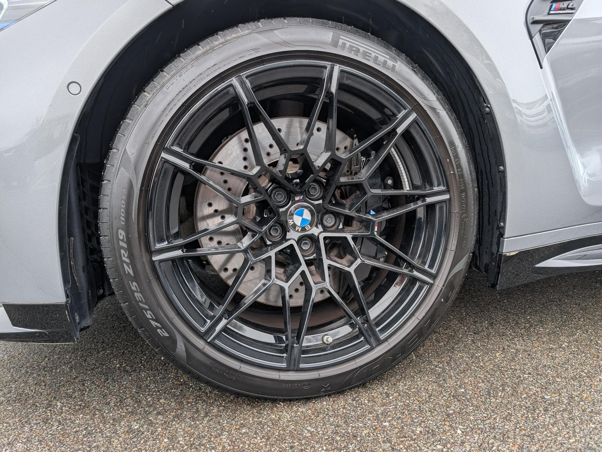 BMW M4 Competition XDrive (2023) - Photo 21