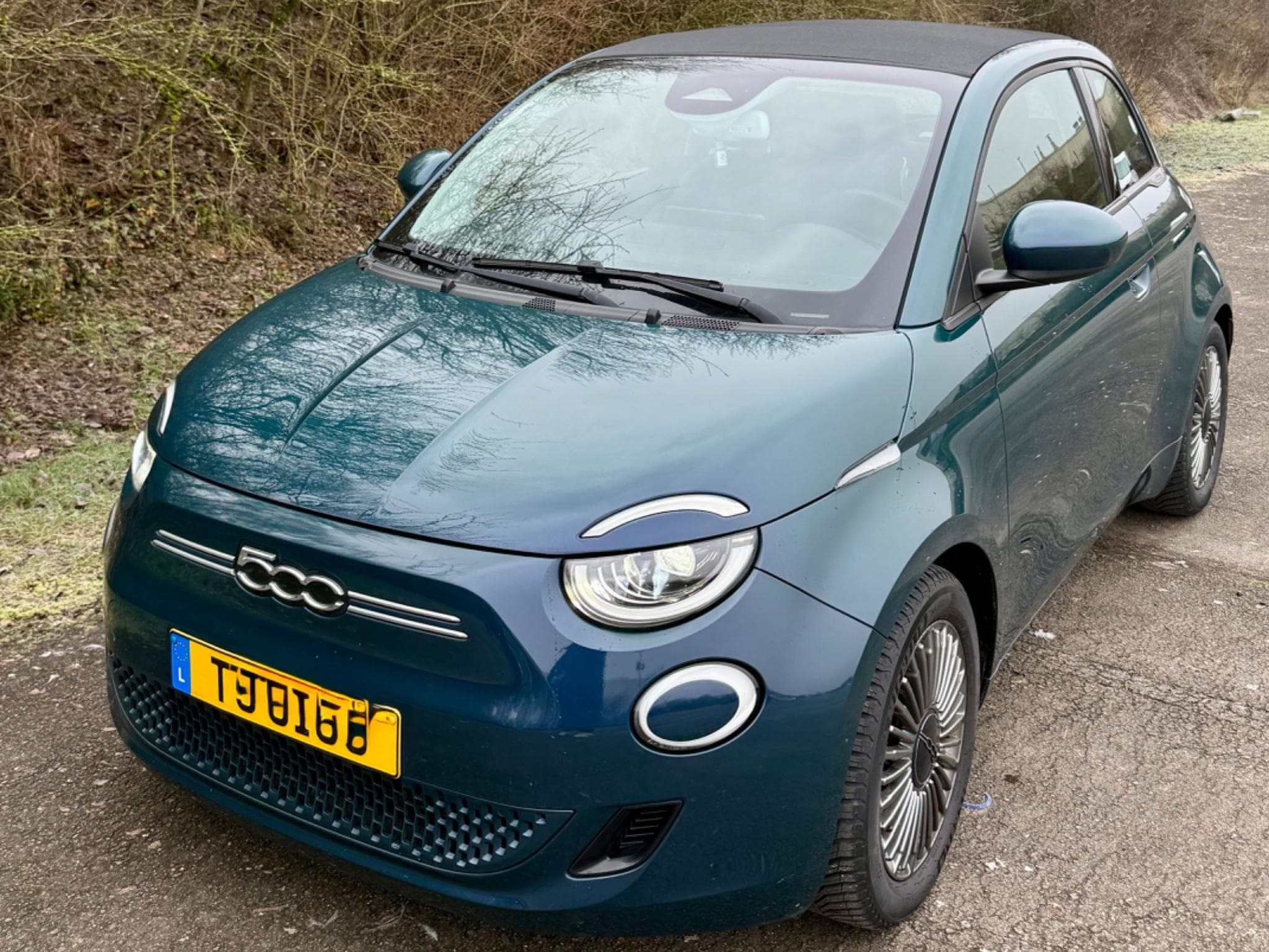 Fiat 500 E Cabrio (2022) - Photo 1