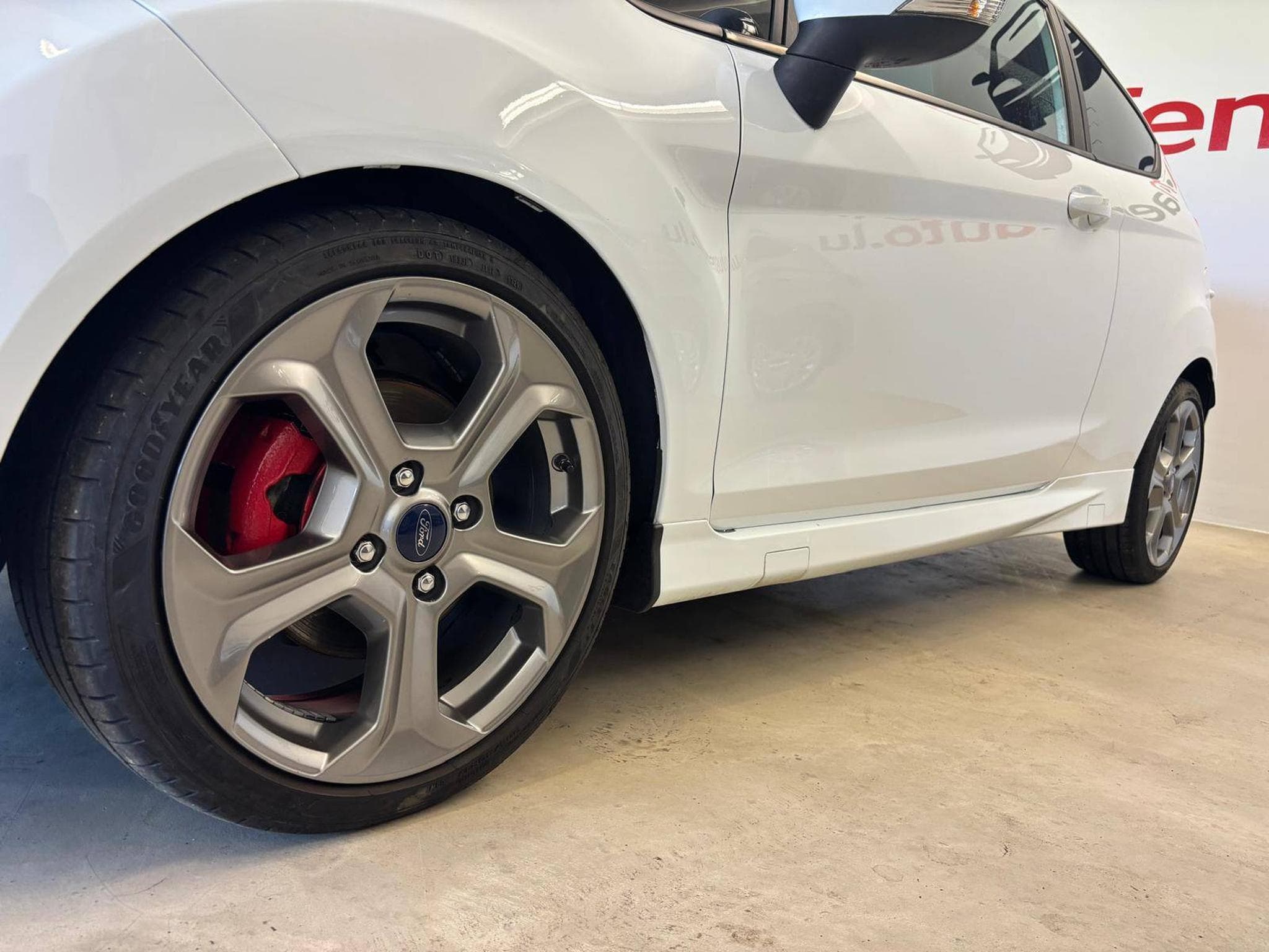 Ford Fiesta ST (2016) - Photo 7