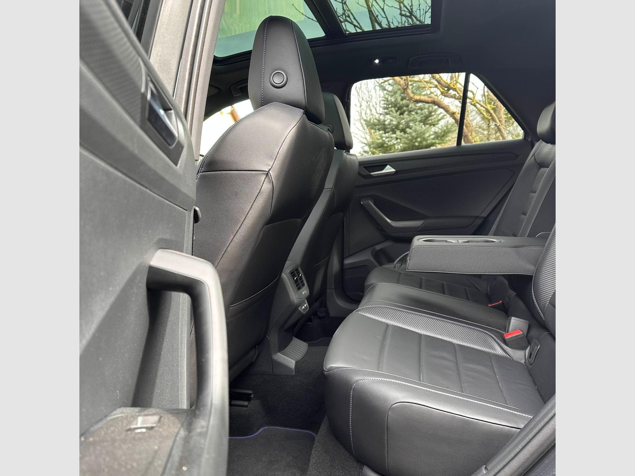 VW T-Roc T ROC R Akra Pano Cuir (2022) - Photo 13