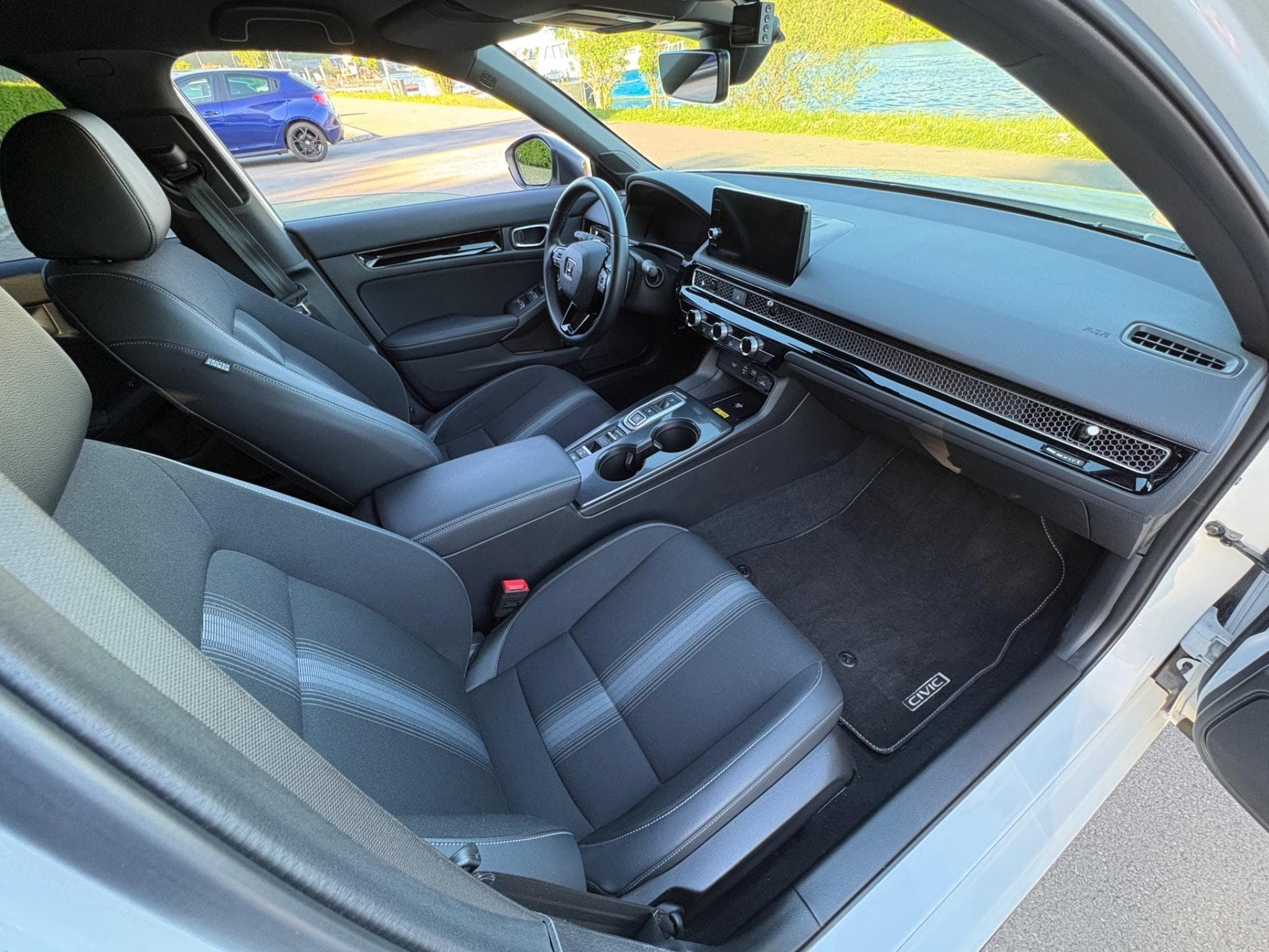Honda Civic -25 % e:HEV, SPORT, 184 PS, attache r. (2022) - Photo 12