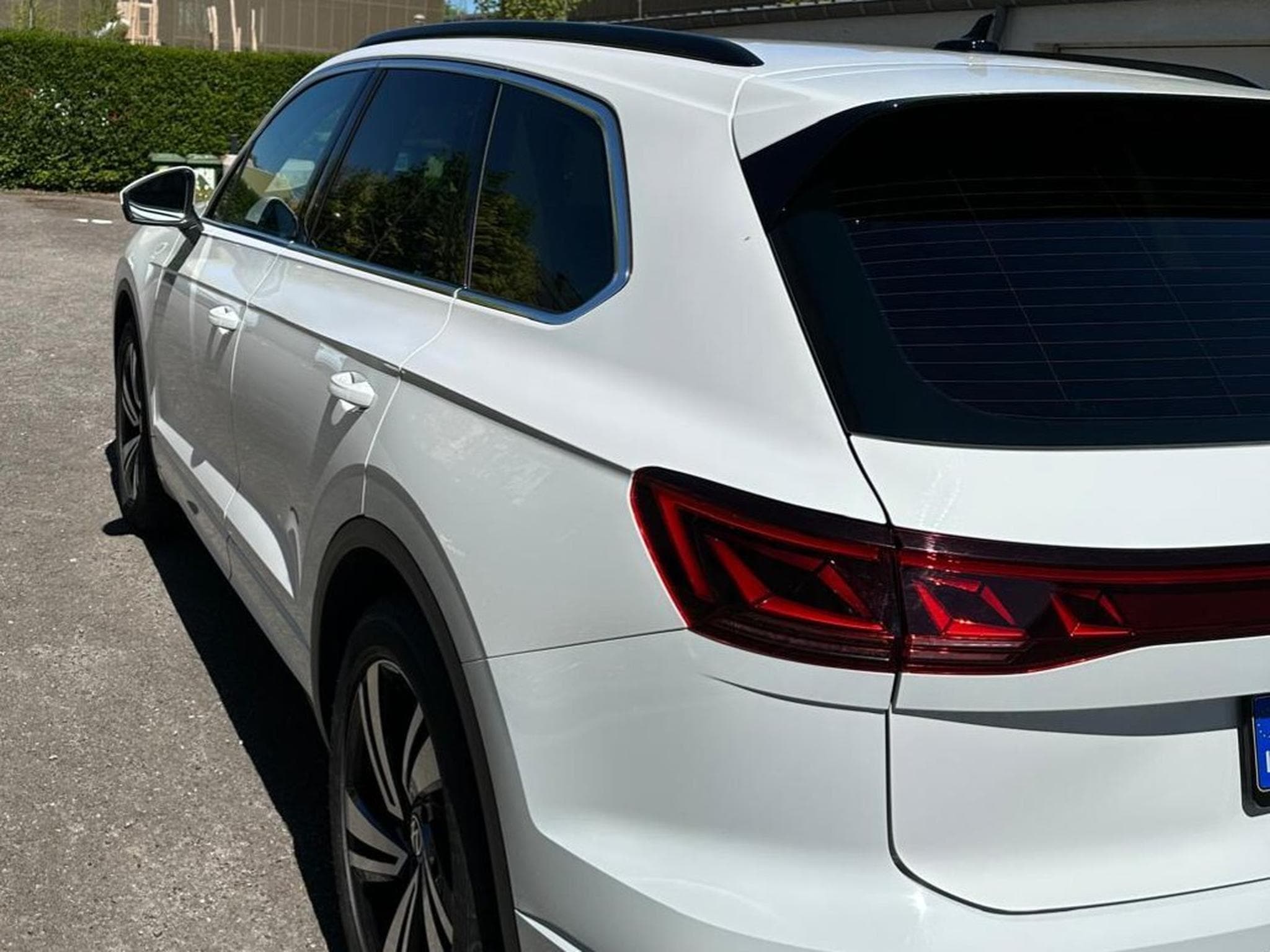 VW Touareg Elegance 3.0 V6 TDI-231CH (2024) - Photo 2