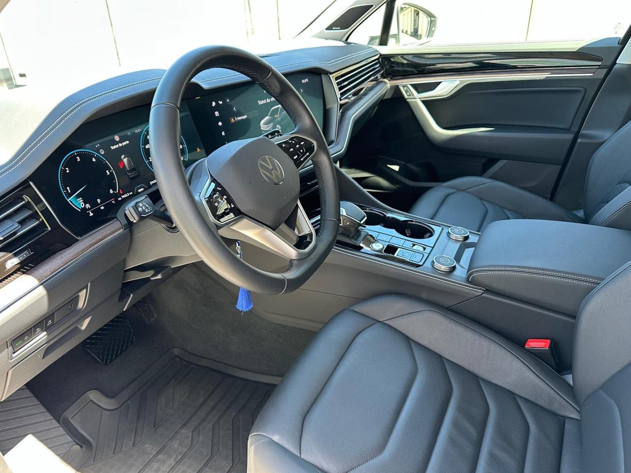 VW Touareg Elegance 3.0 V6 TDI-231CH (2024) - Photo 8